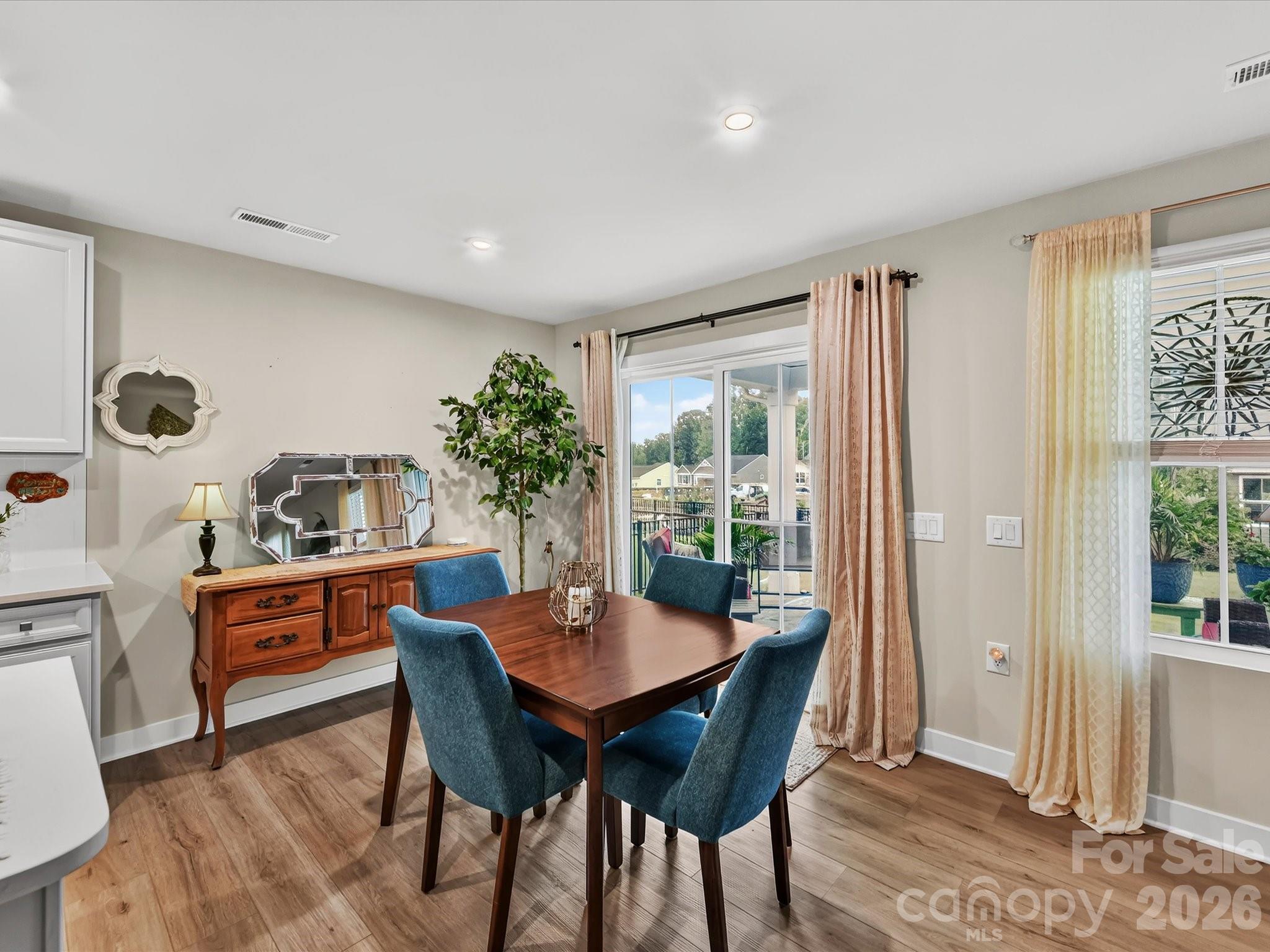 557 Nesbe Street Property Photo 10