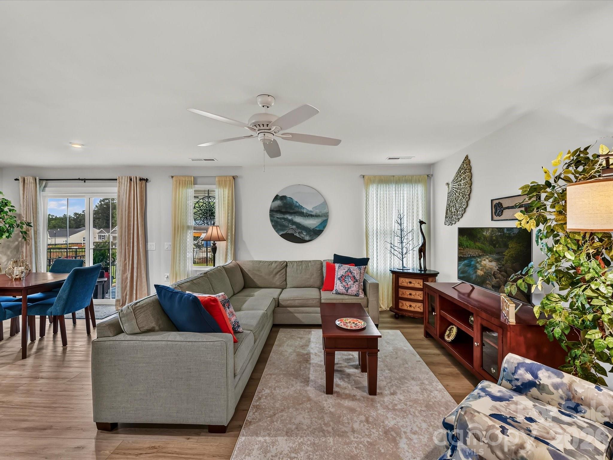 557 Nesbe Street Property Photo 13