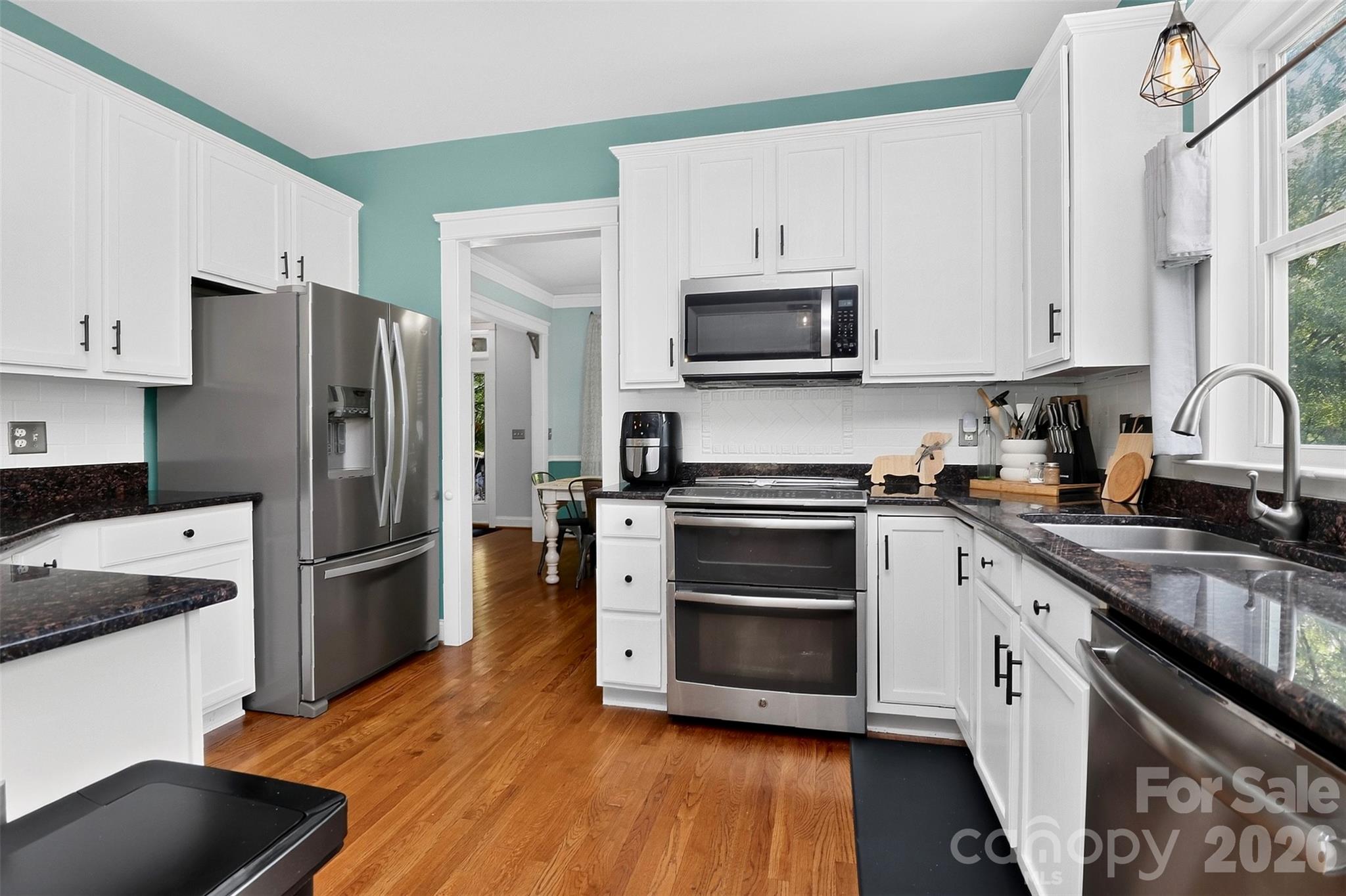 7336 Cascading Pines Drive Property Photo 16