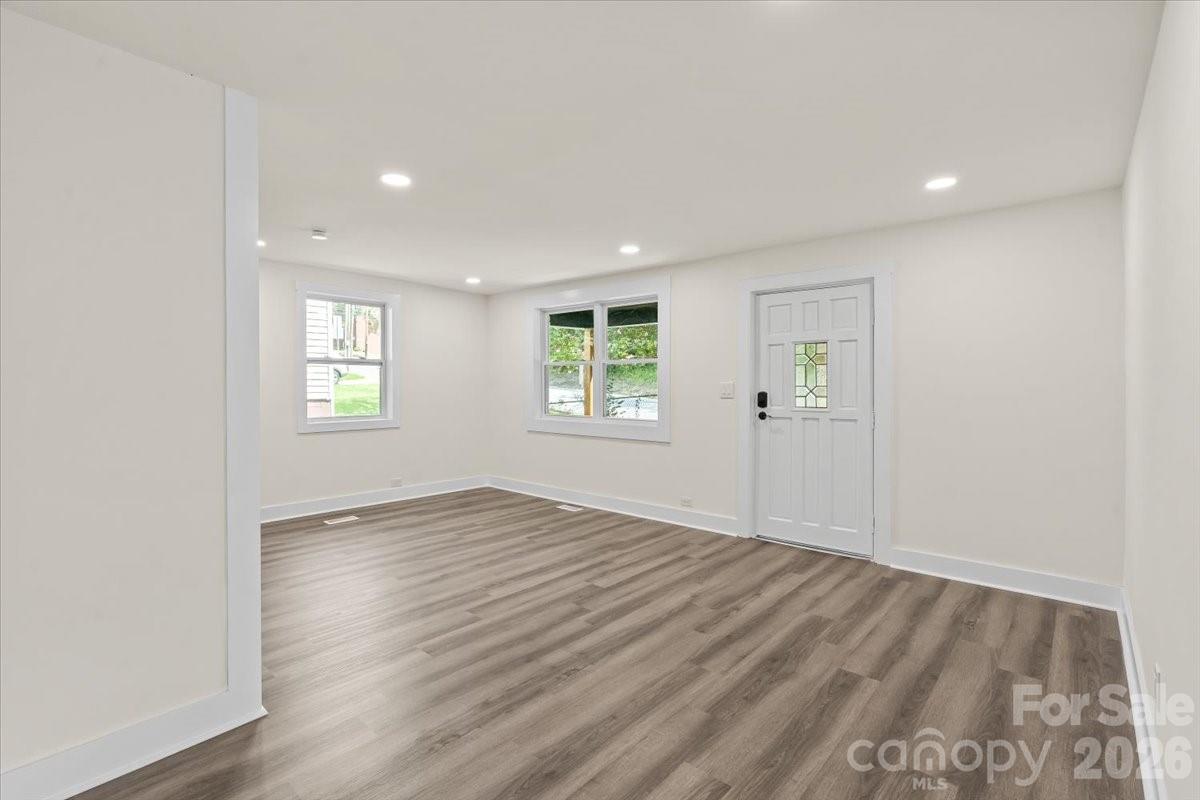 82 Georgia Street Property Photo 6