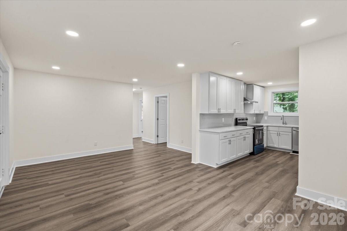 82 Georgia Street Property Photo 8