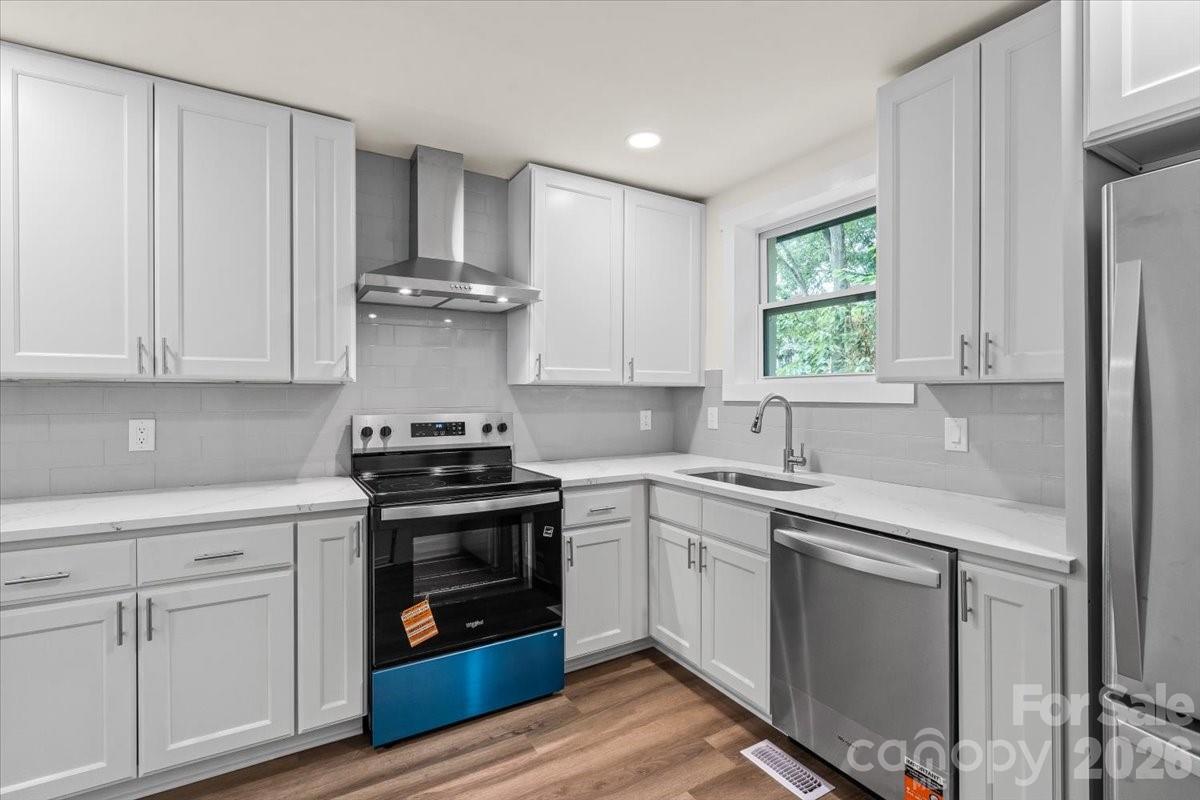 82 Georgia Street Property Photo 9