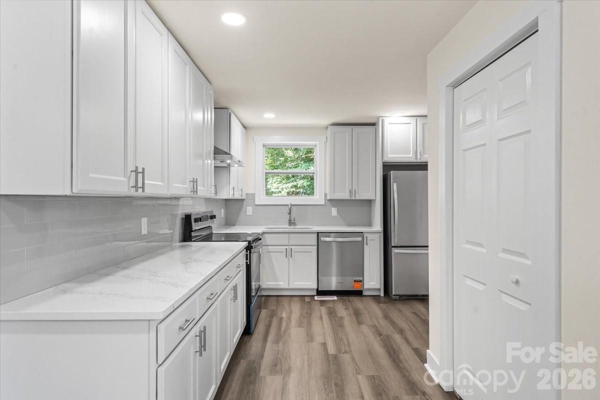 82 Georgia Street Property Photo 13