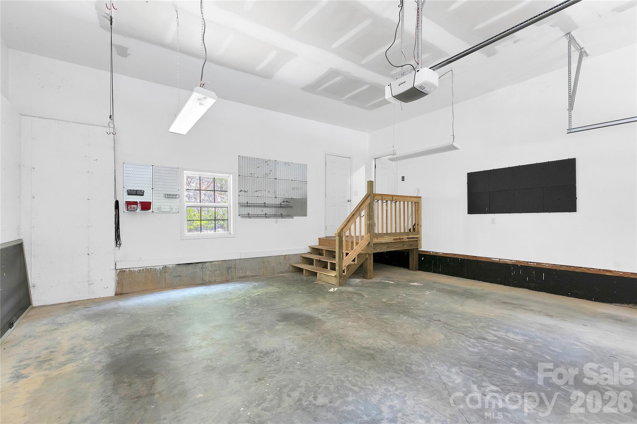 14 Isuhdavga Court L16/u06 Property Photo 18