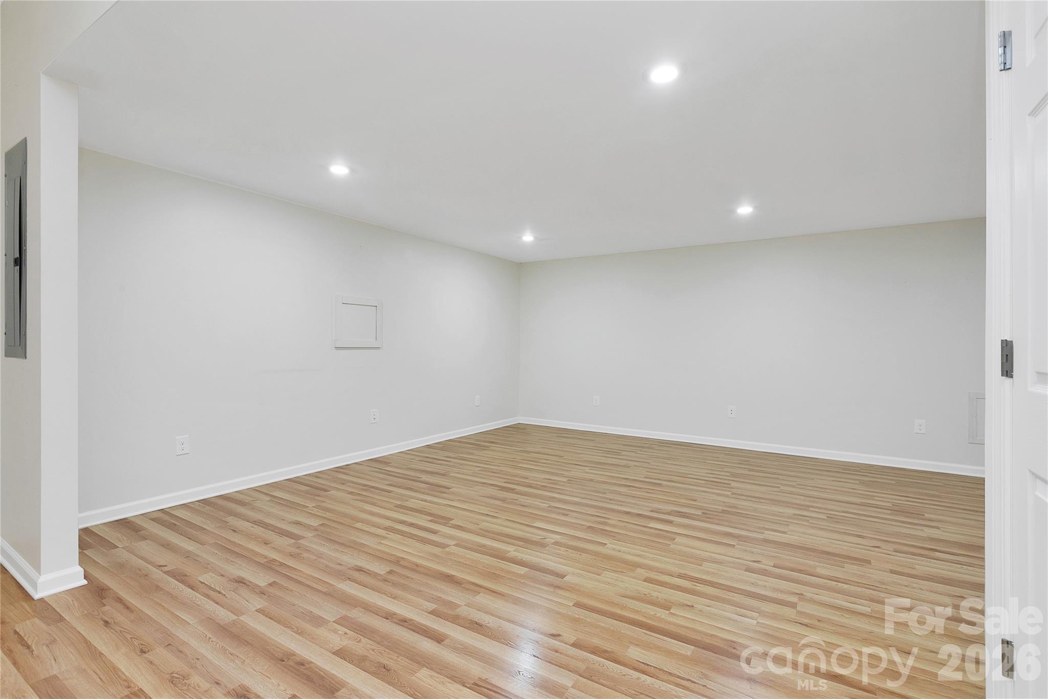 14 Isuhdavga Court L16/u06 Property Photo 33