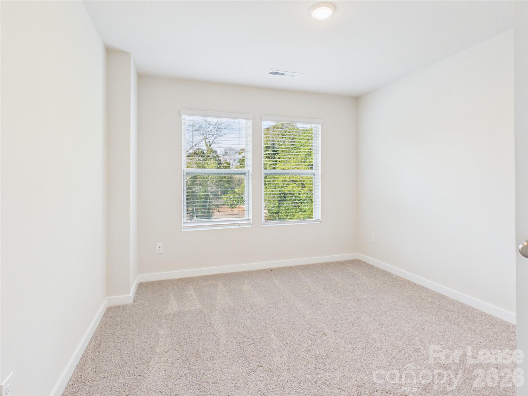 311 E Kings Street 4 Property Photo 24