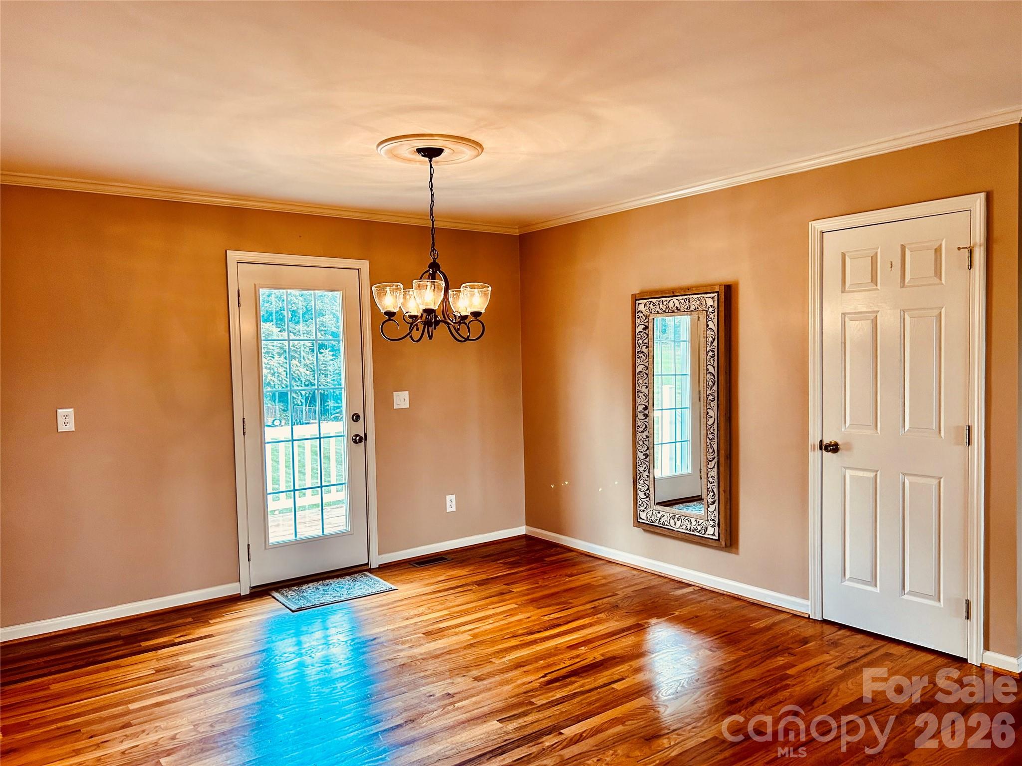 253 Stable Brook Lane Property Photo 17