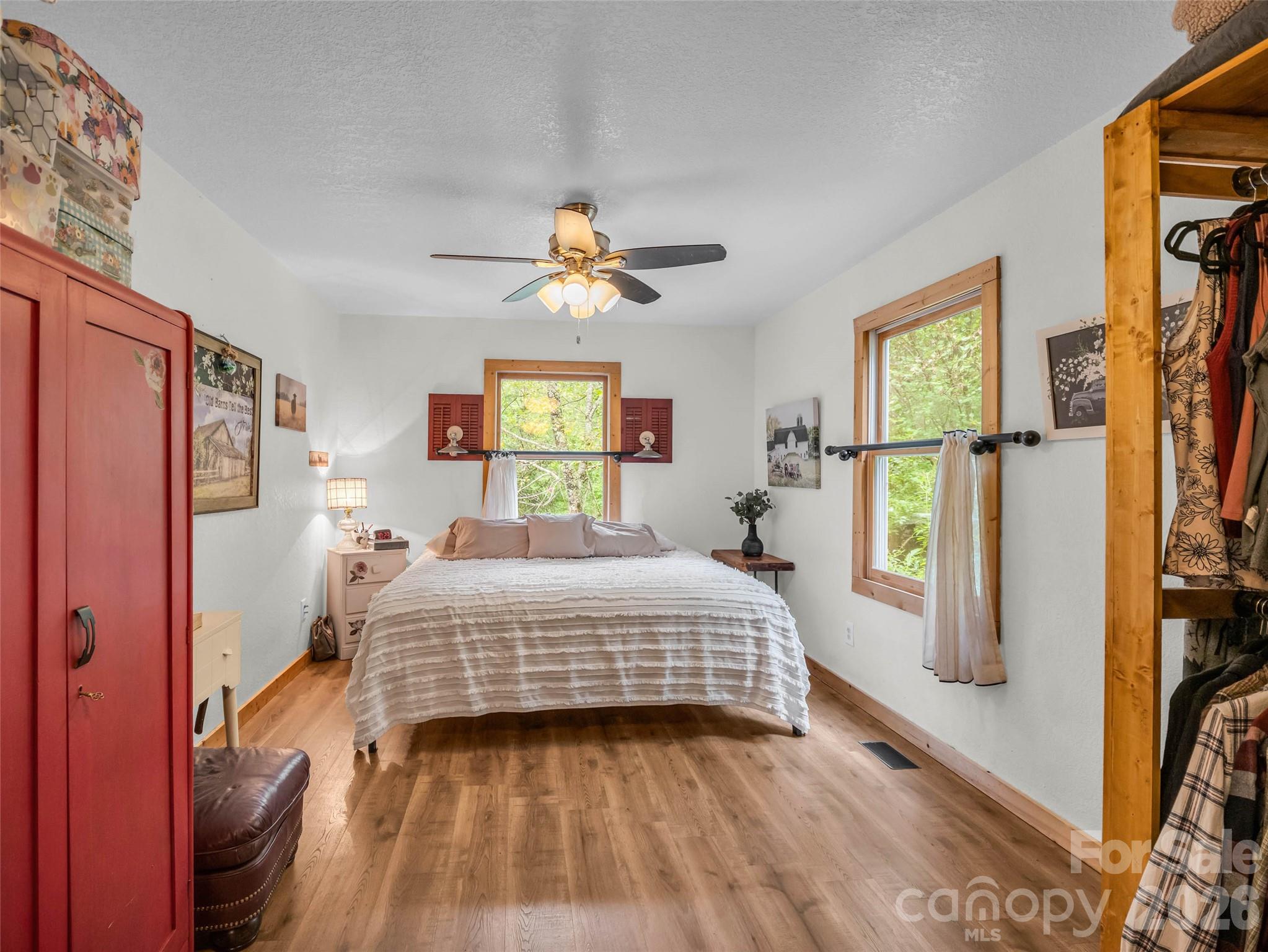 412 Whitestone Circle Property Photo 18
