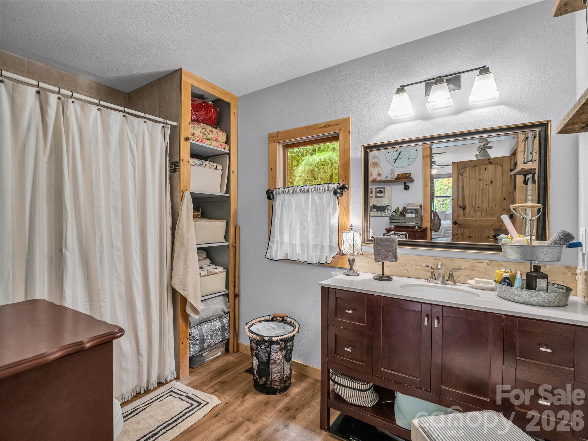 412 Whitestone Circle Property Photo 20
