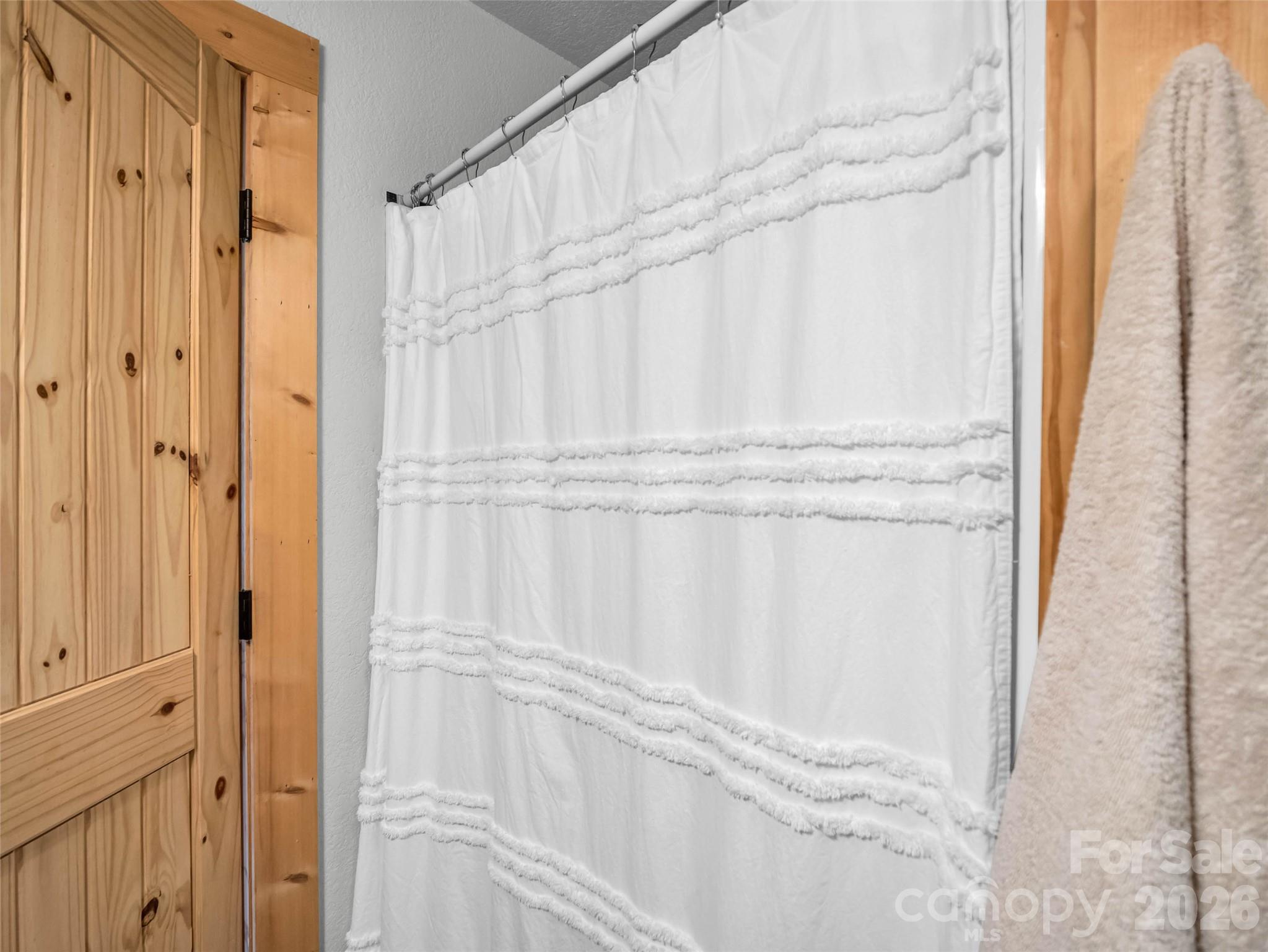 412 Whitestone Circle Property Photo 24