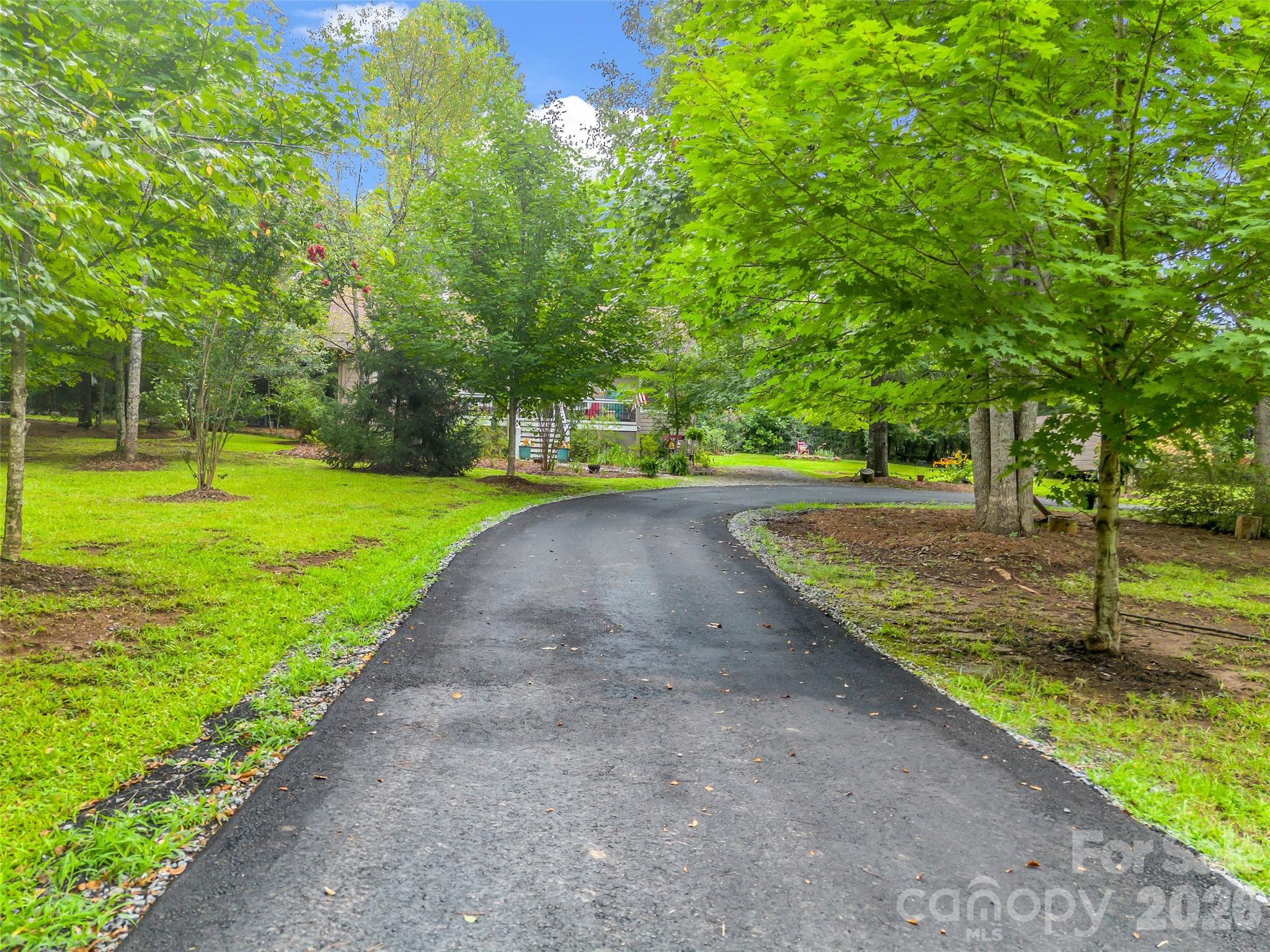 412 Whitestone Circle Property Photo 30