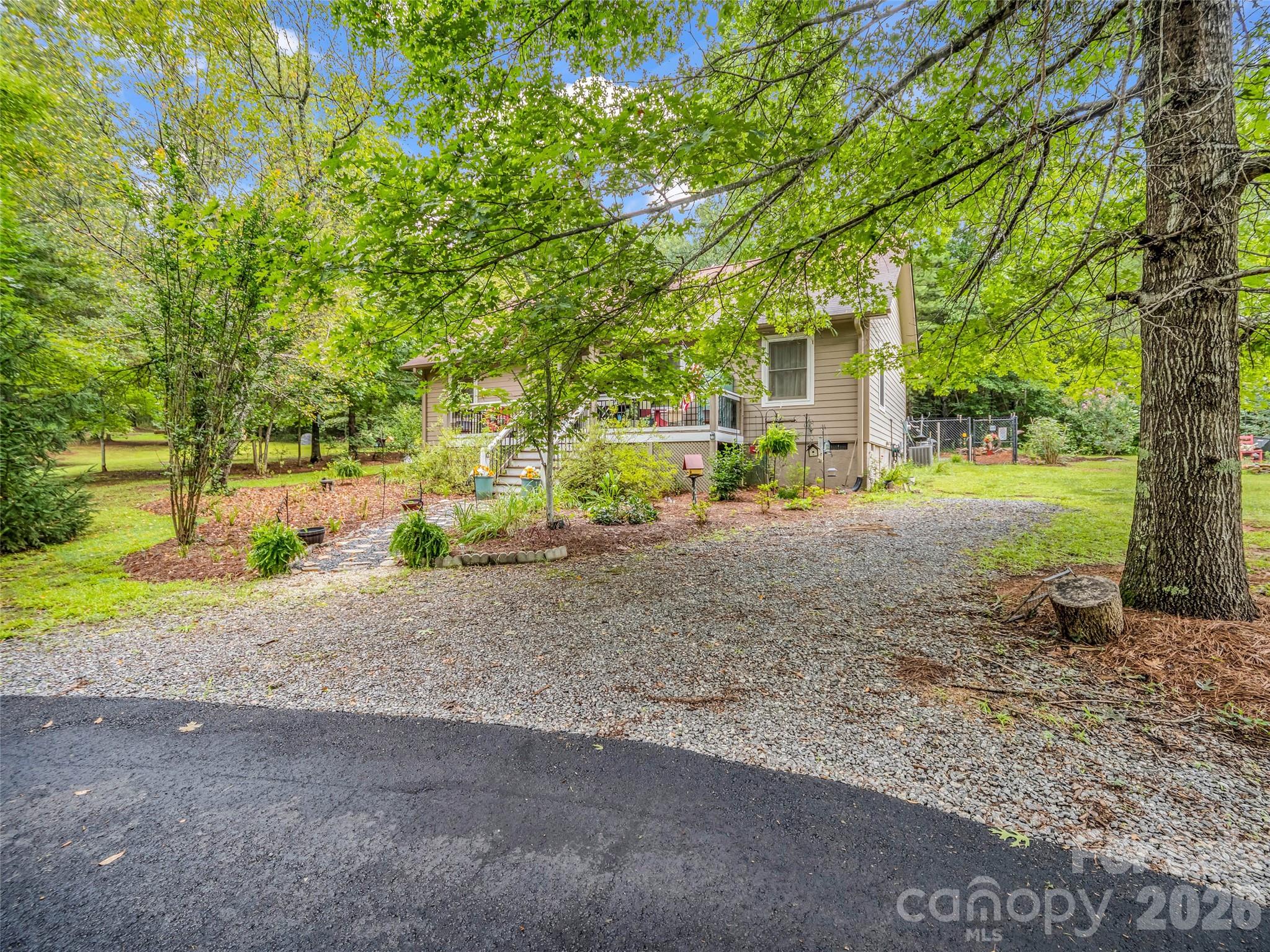 412 Whitestone Circle Property Photo 31