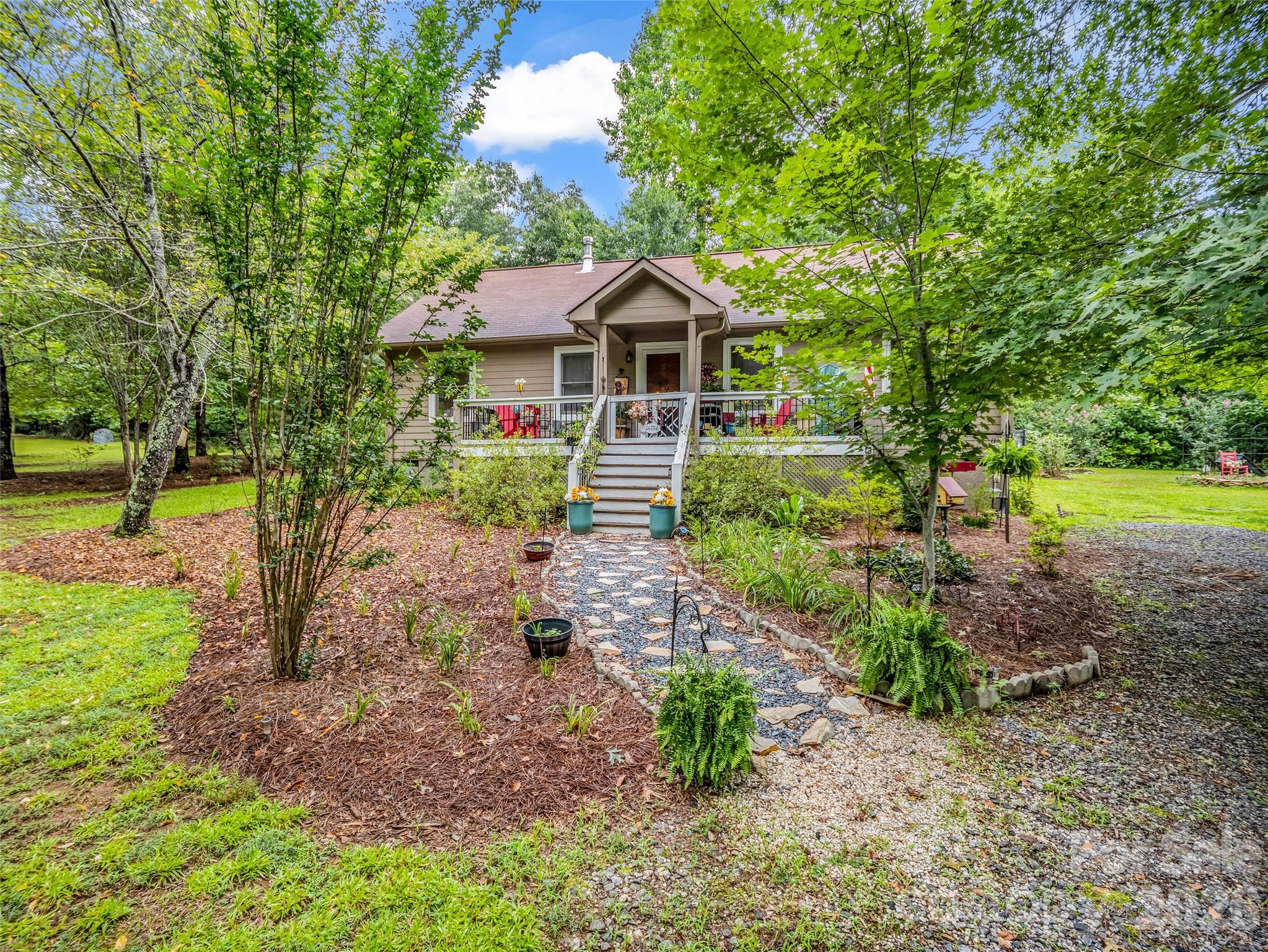 412 Whitestone Circle Property Photo 32