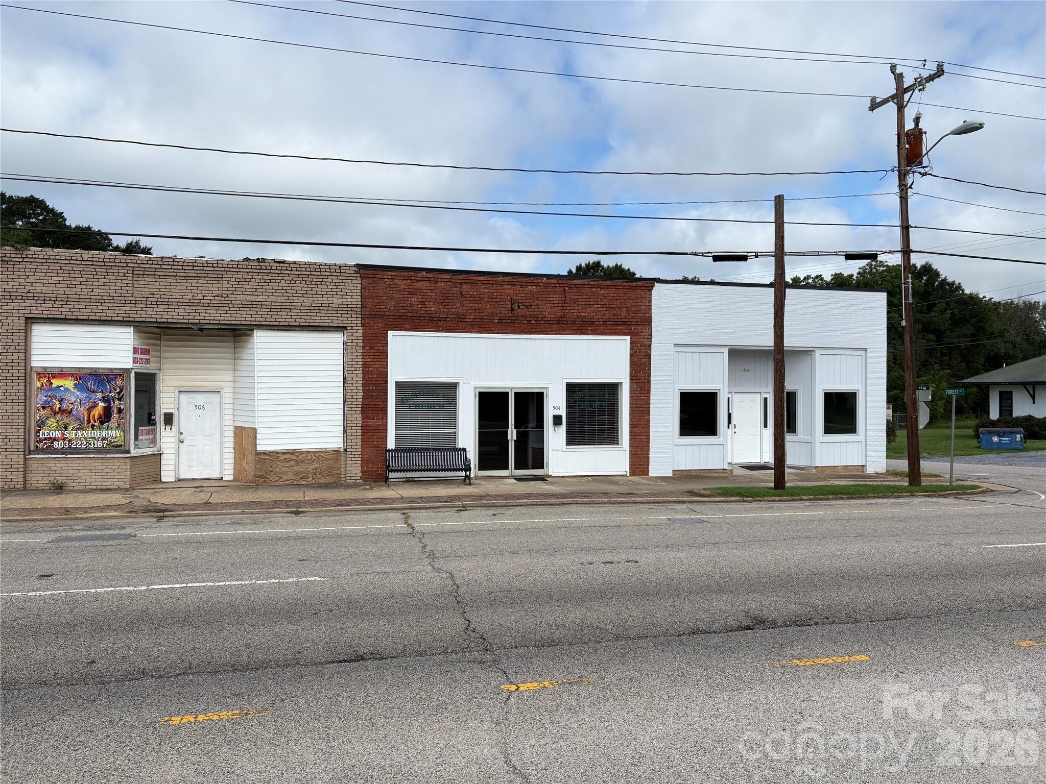504 S Main Street Property Photo 2