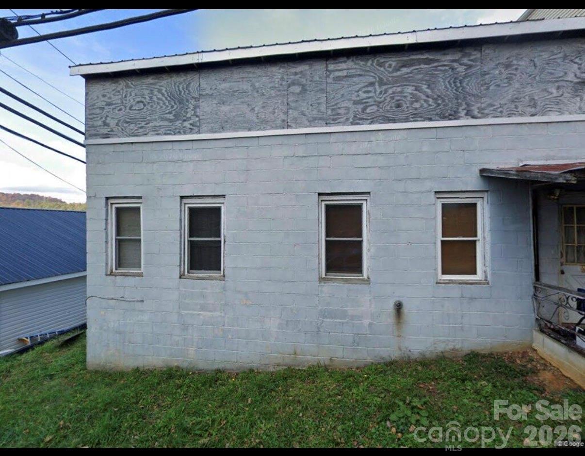 24 Millsaps Street Property Photo 1