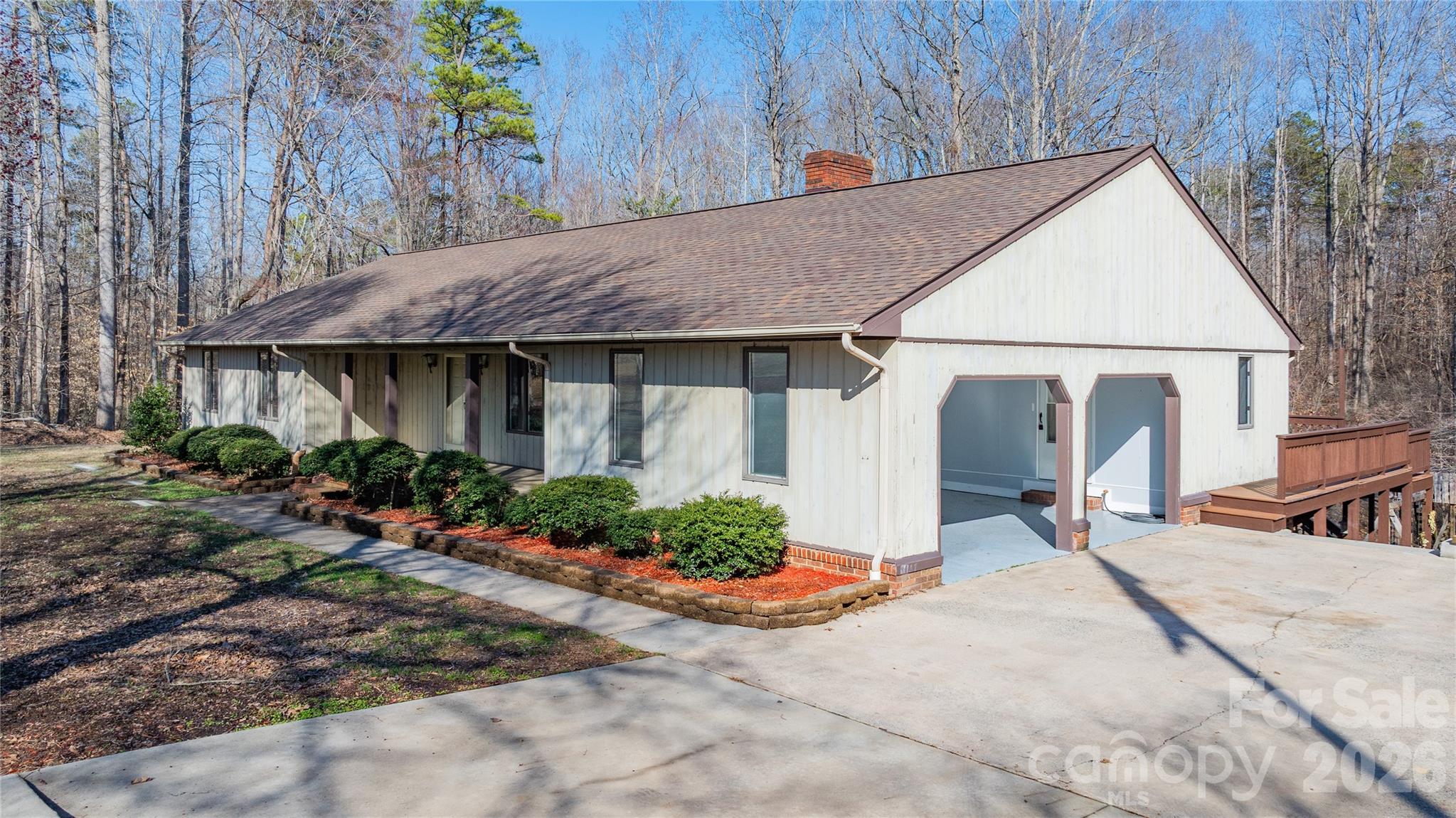 682 Cecil Street Property Photo 6