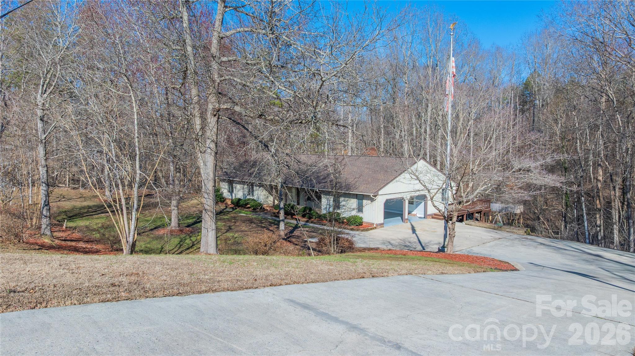 682 Cecil Street Property Photo 7