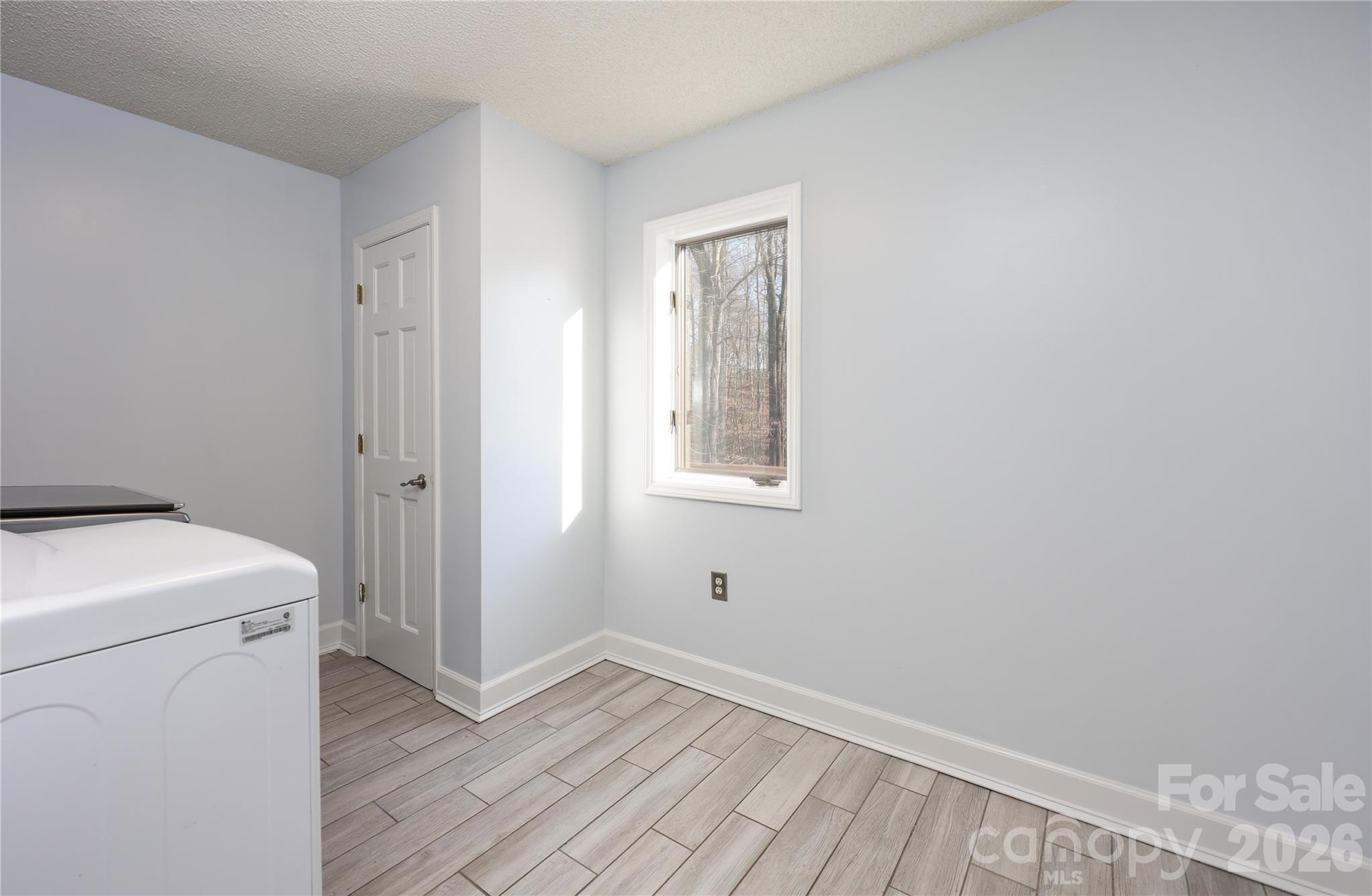 682 Cecil Street Property Photo 9