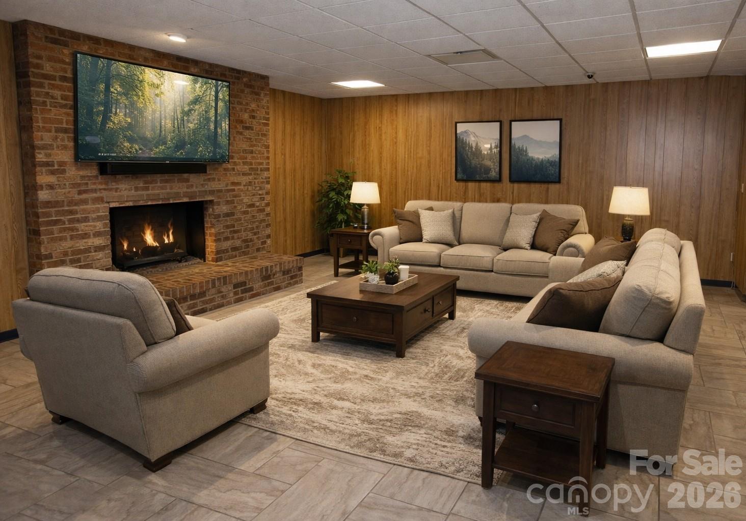 682 Cecil Street Property Photo 31