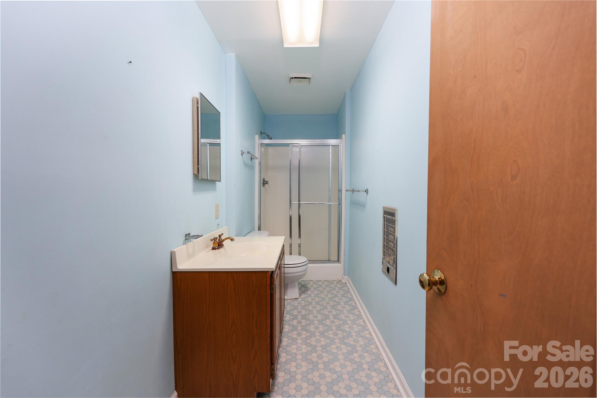 682 Cecil Street Property Photo 40