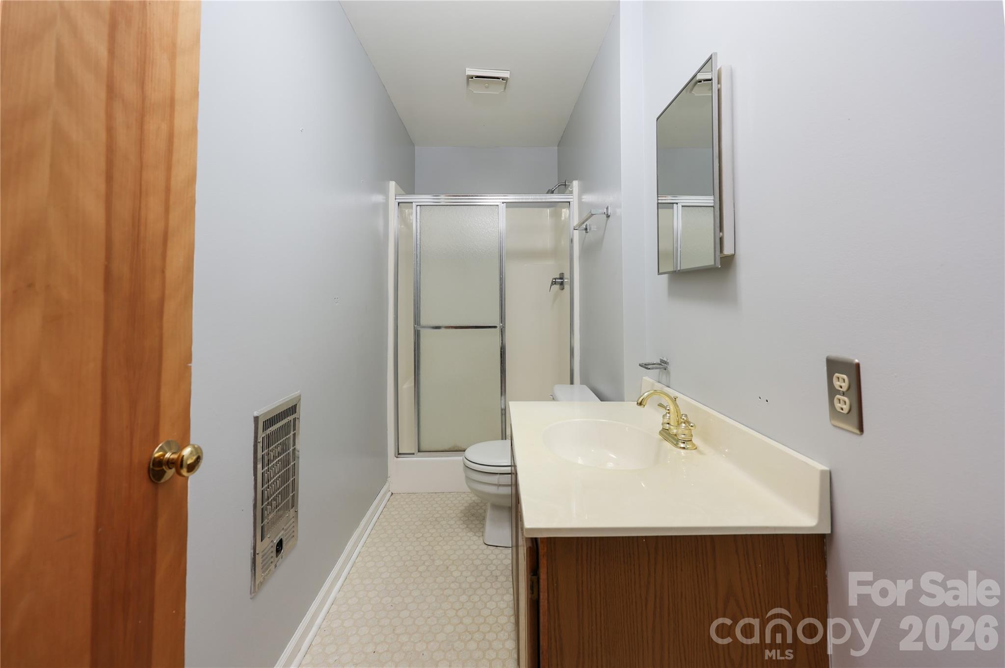 682 Cecil Street Property Photo 41