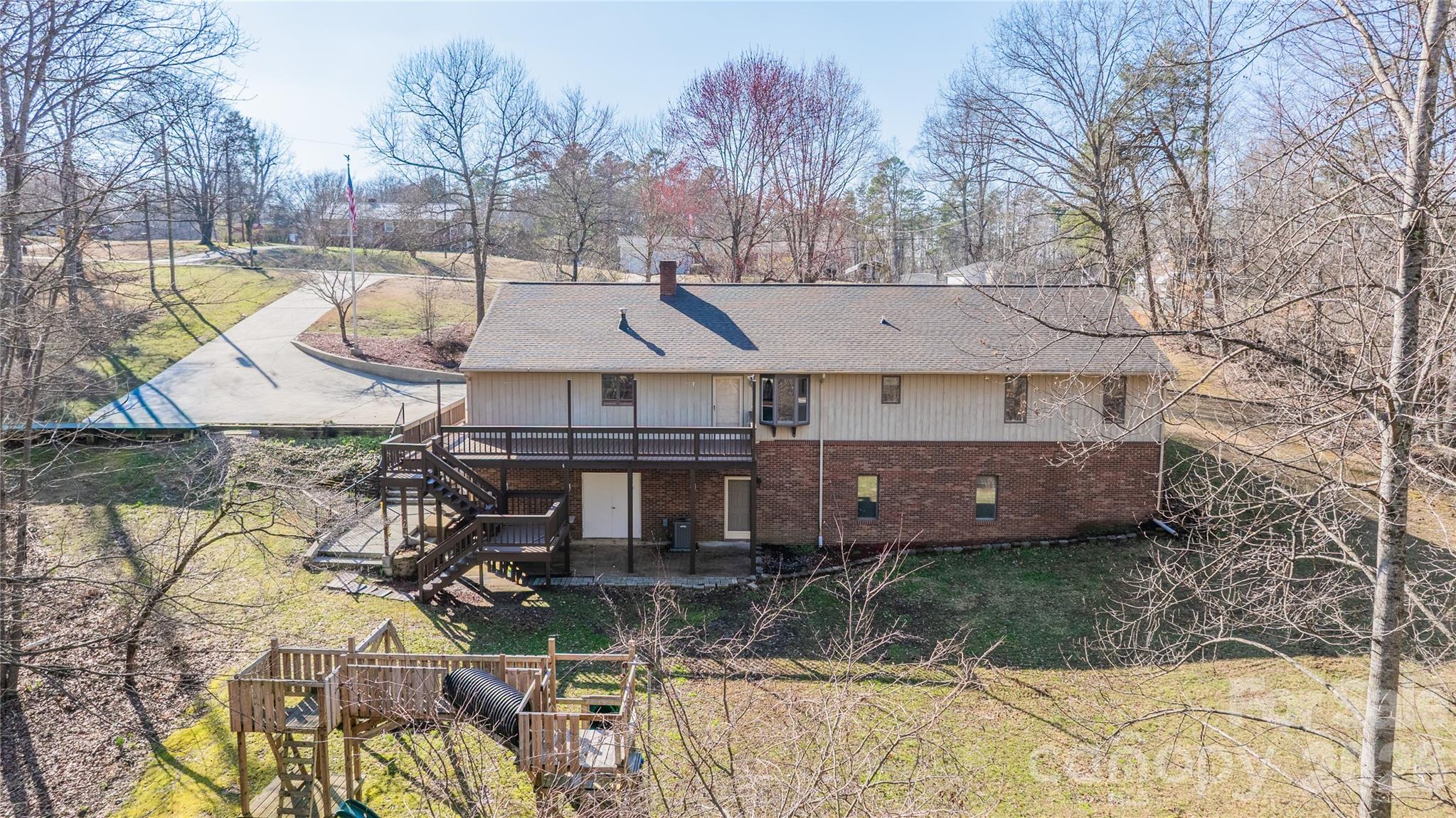 682 Cecil Street Property Photo 46