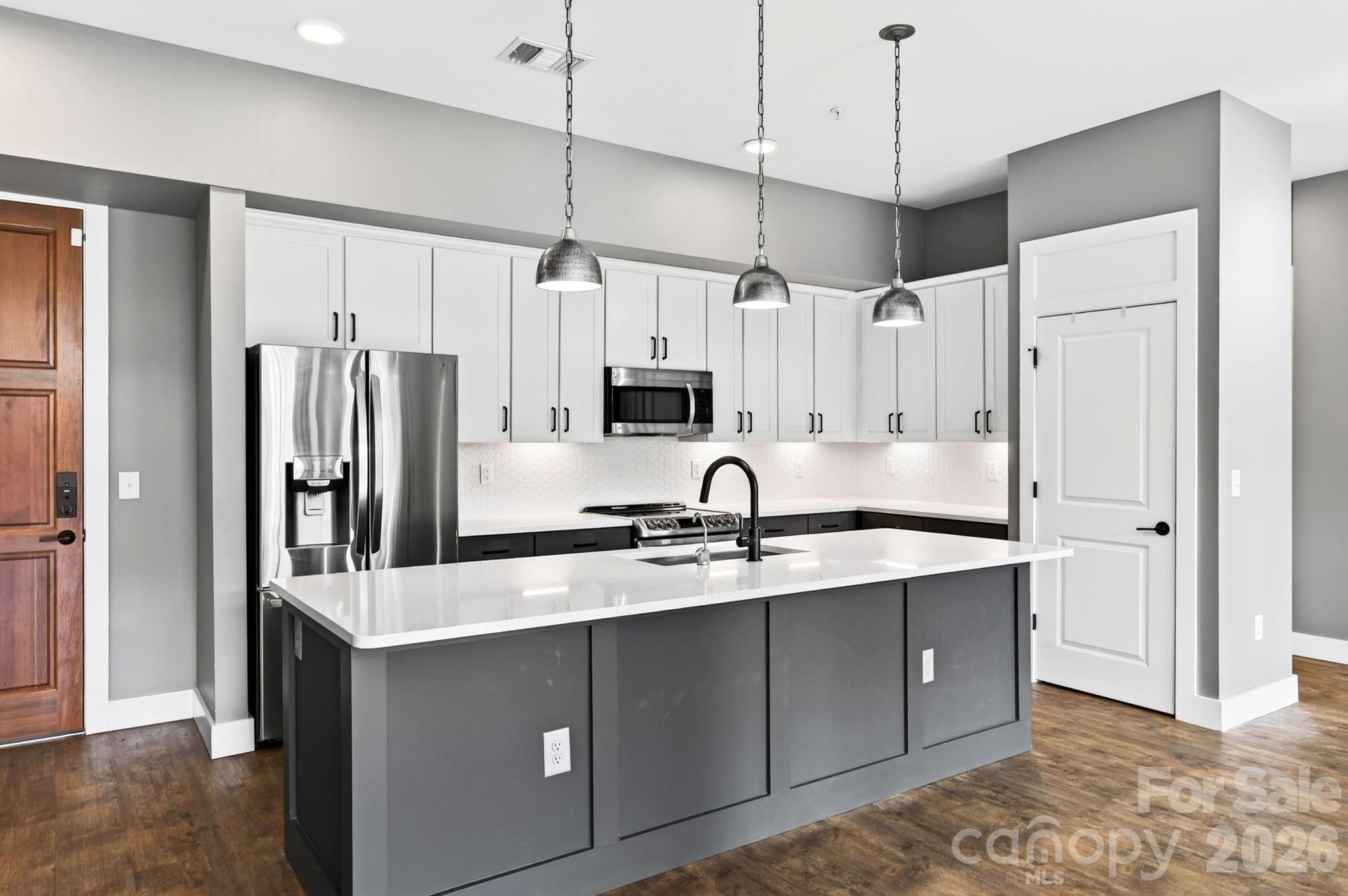 55 S Market Street 404 Property Photo 10