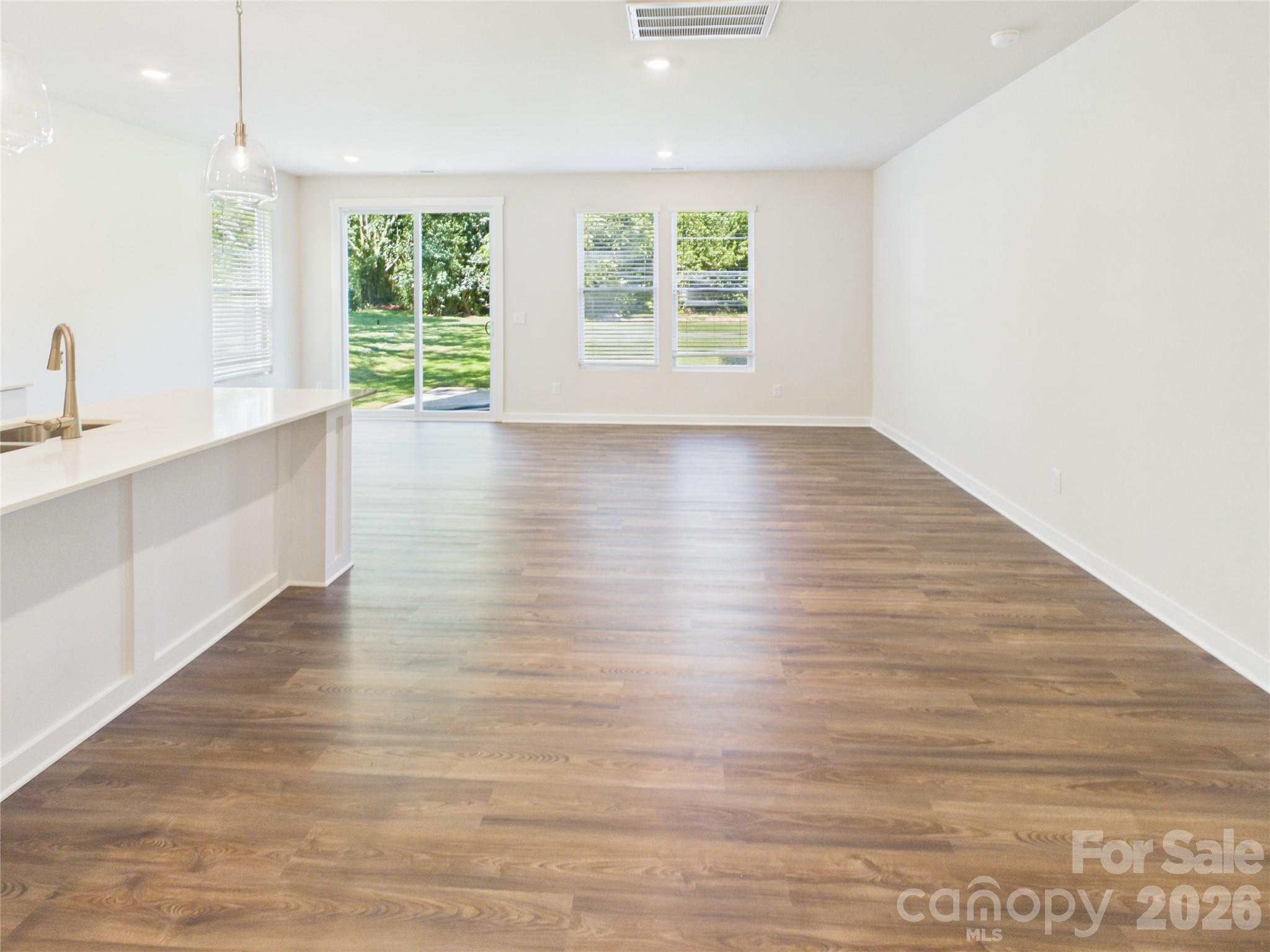 105 Dilling Street 06 Property Photo 10