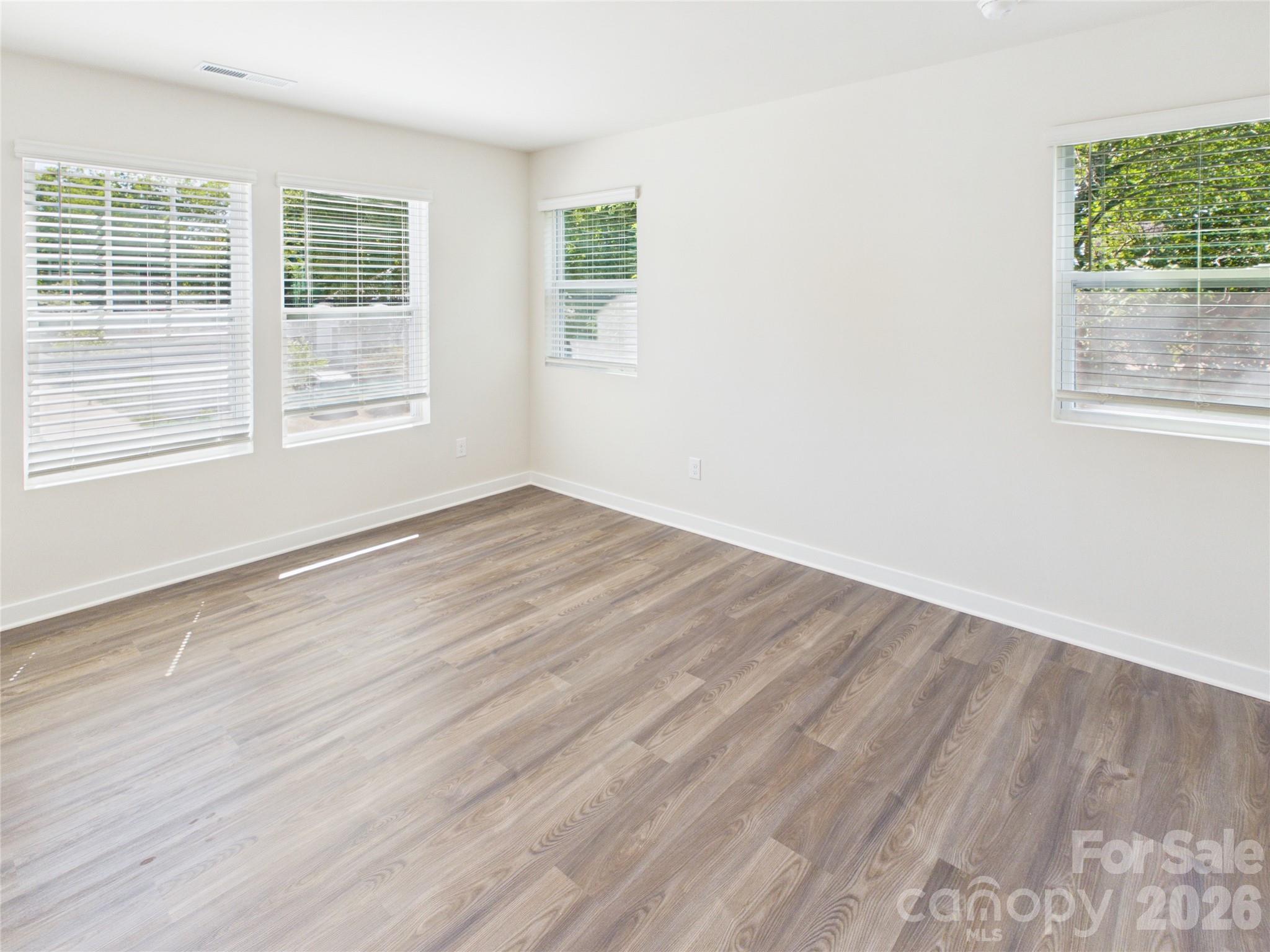 105 Dilling Street 06 Property Photo 23