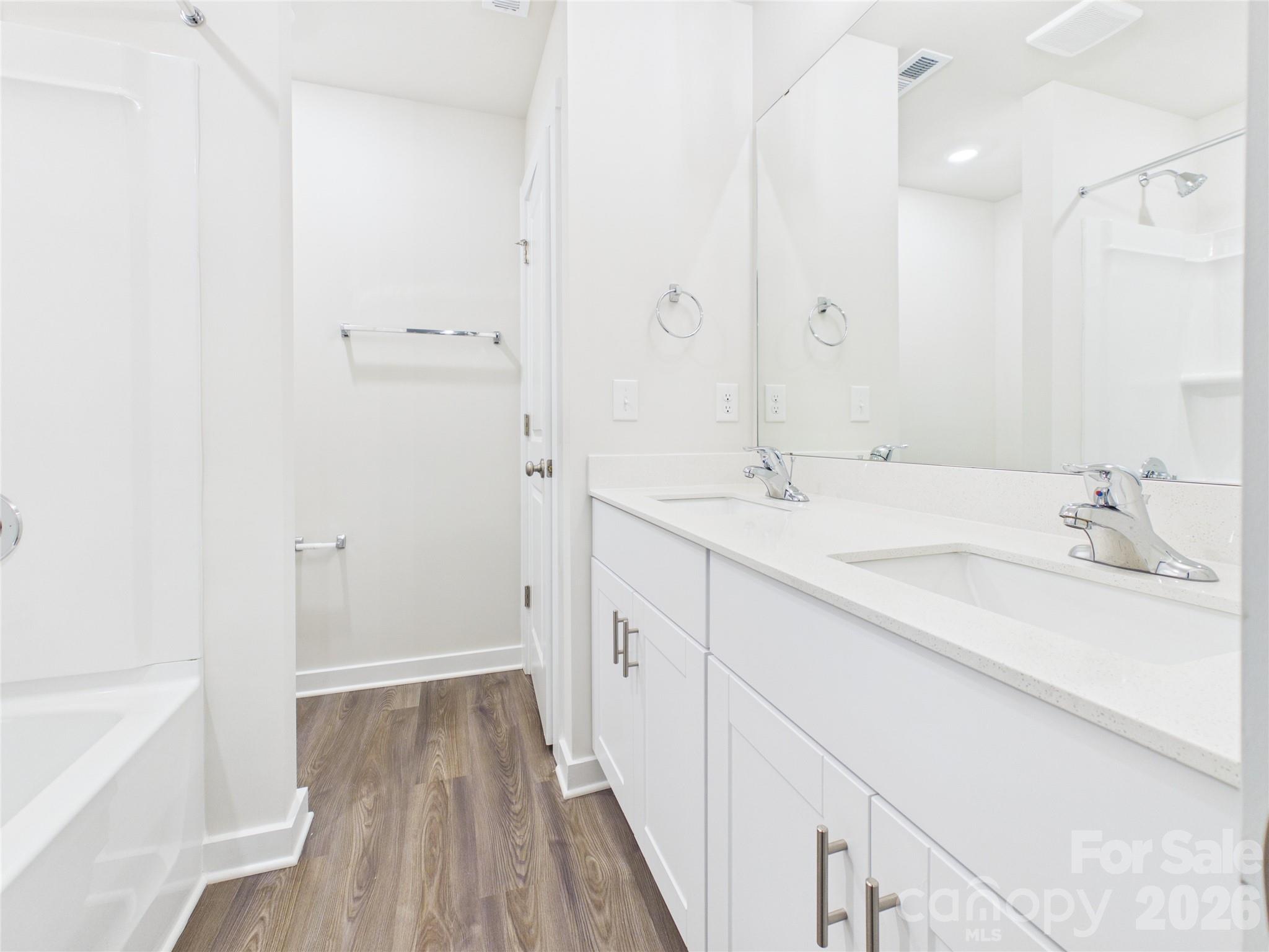 105 Dilling Street 06 Property Photo 28