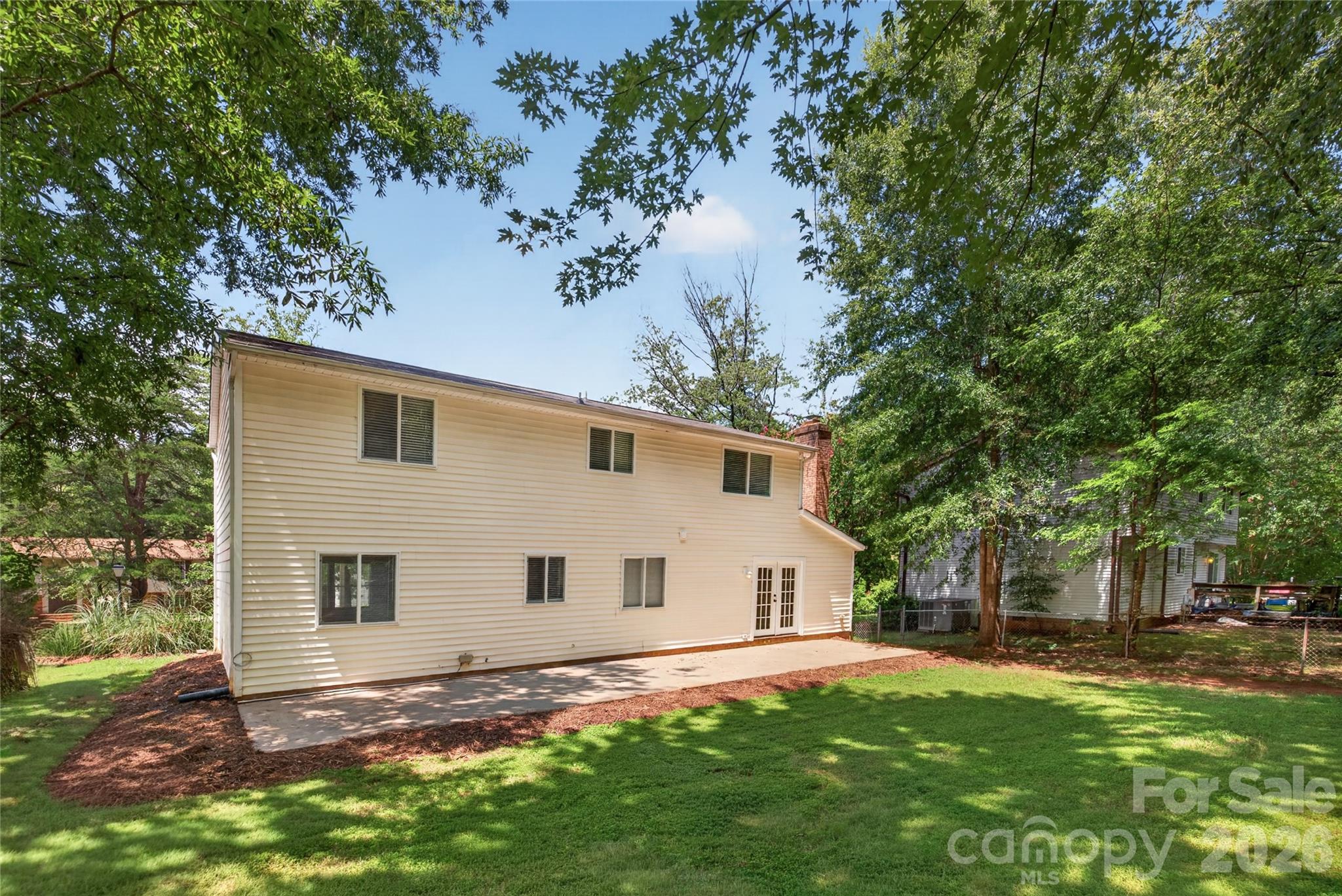 9524 Robert Burns Court Property Photo 5