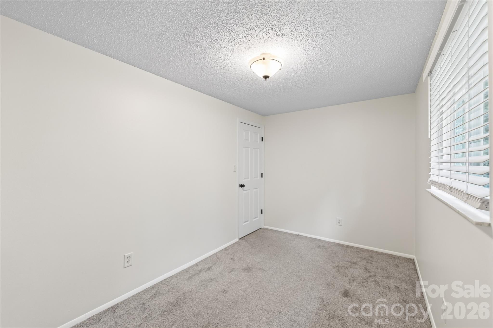 9524 Robert Burns Court Property Photo 27