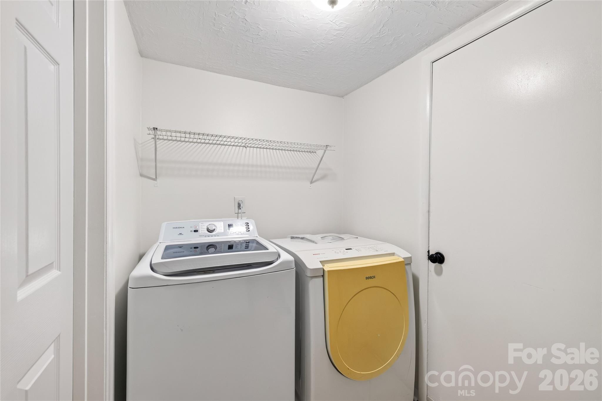 9524 Robert Burns Court Property Photo 29