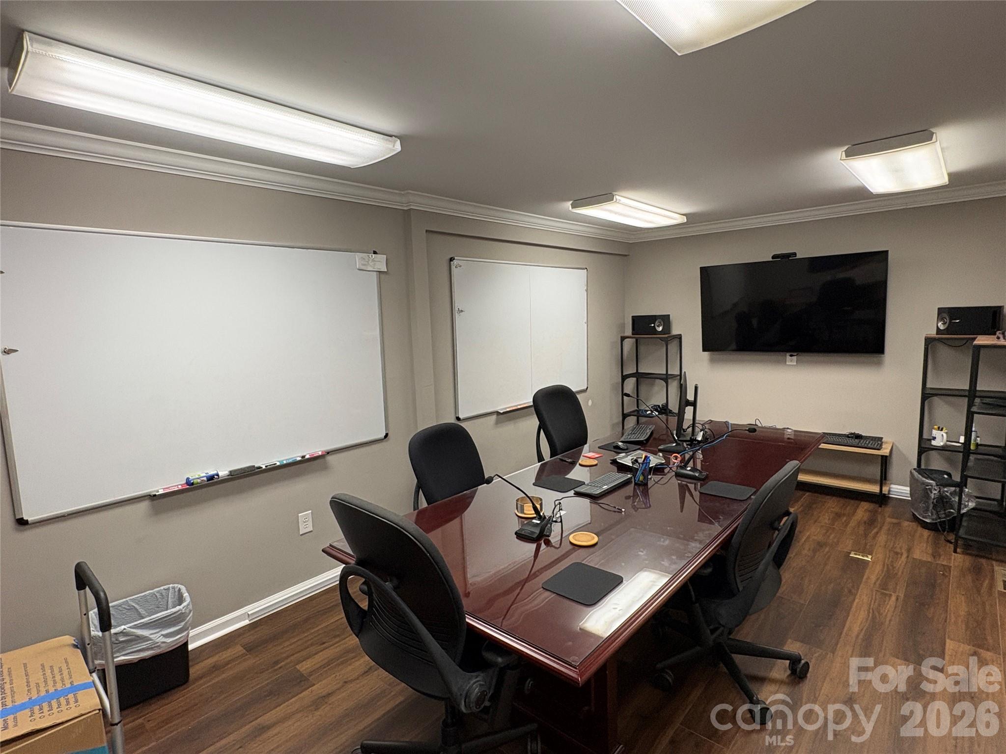 4371 Charlotte Highway Property Photo 4