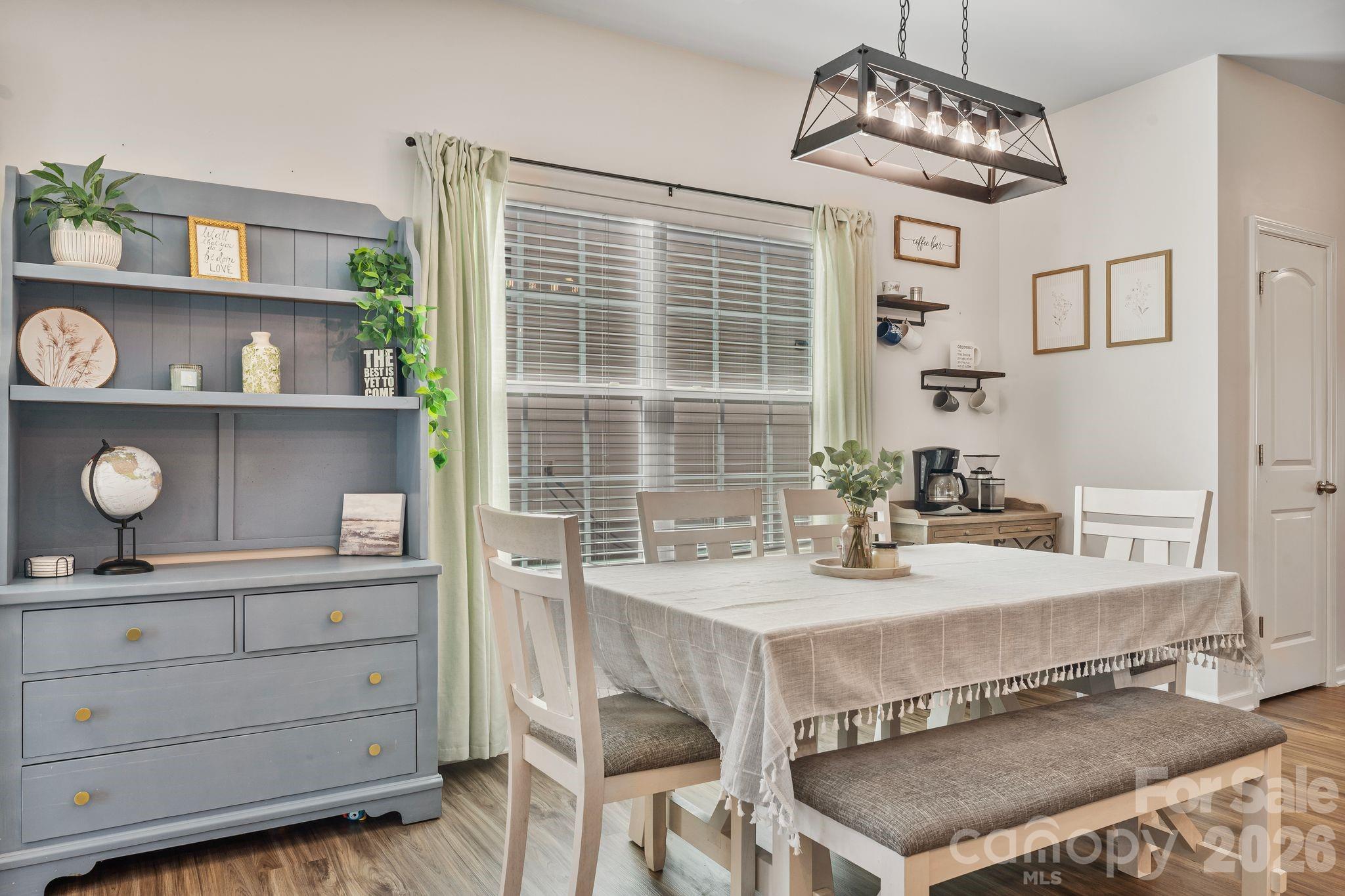 6855 Spring Peeper Lane Property Photo 4