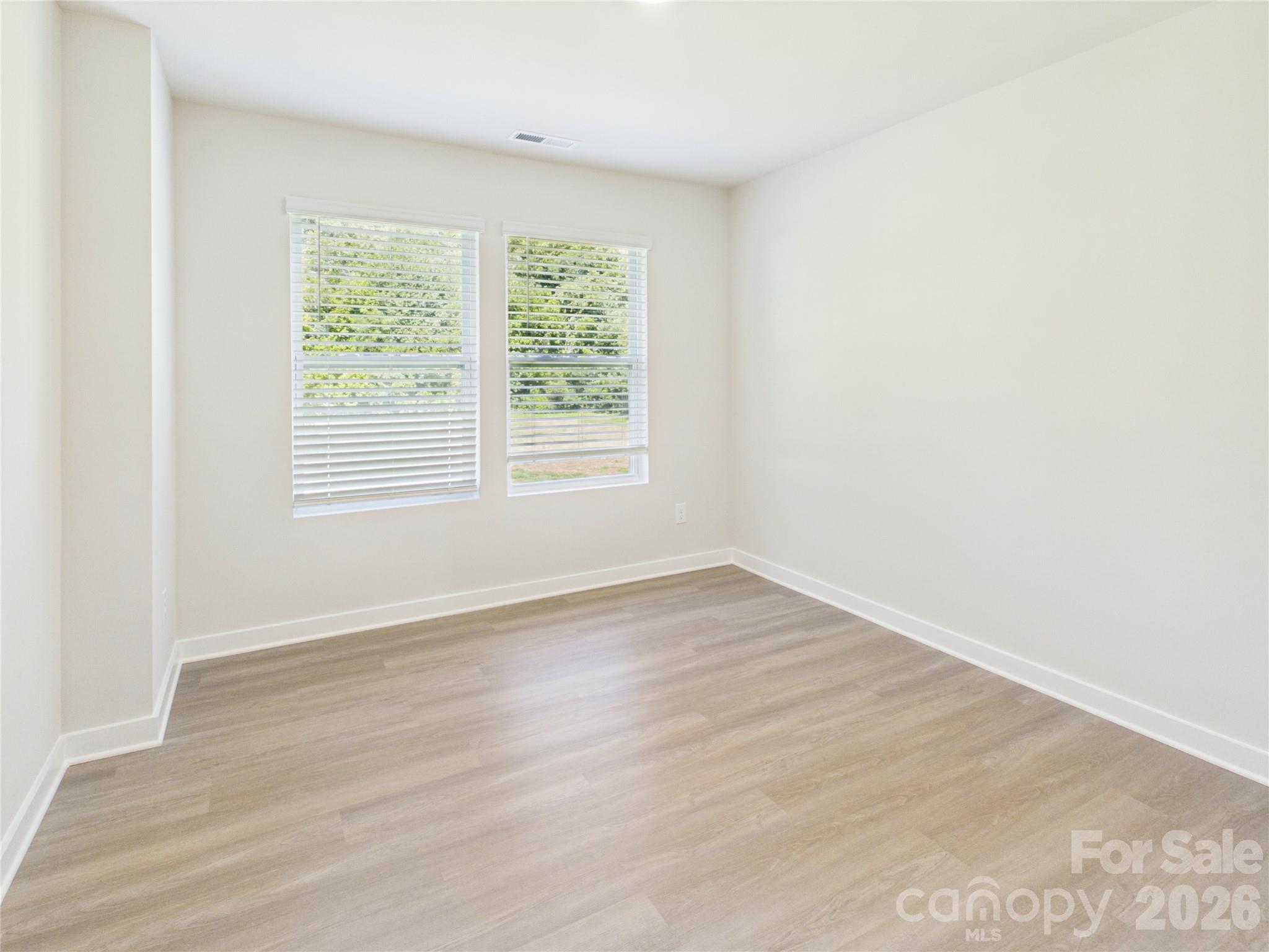 105 N Dilling Street 05 Property Photo 33