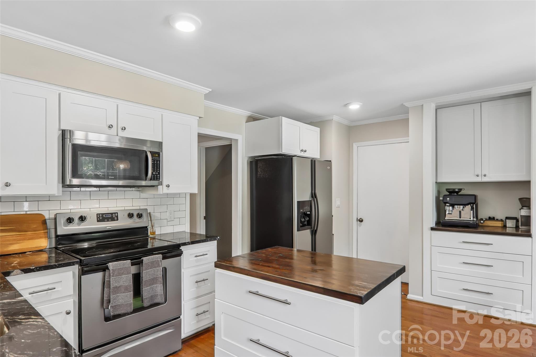 70 Acorn Lane Property Photo 12