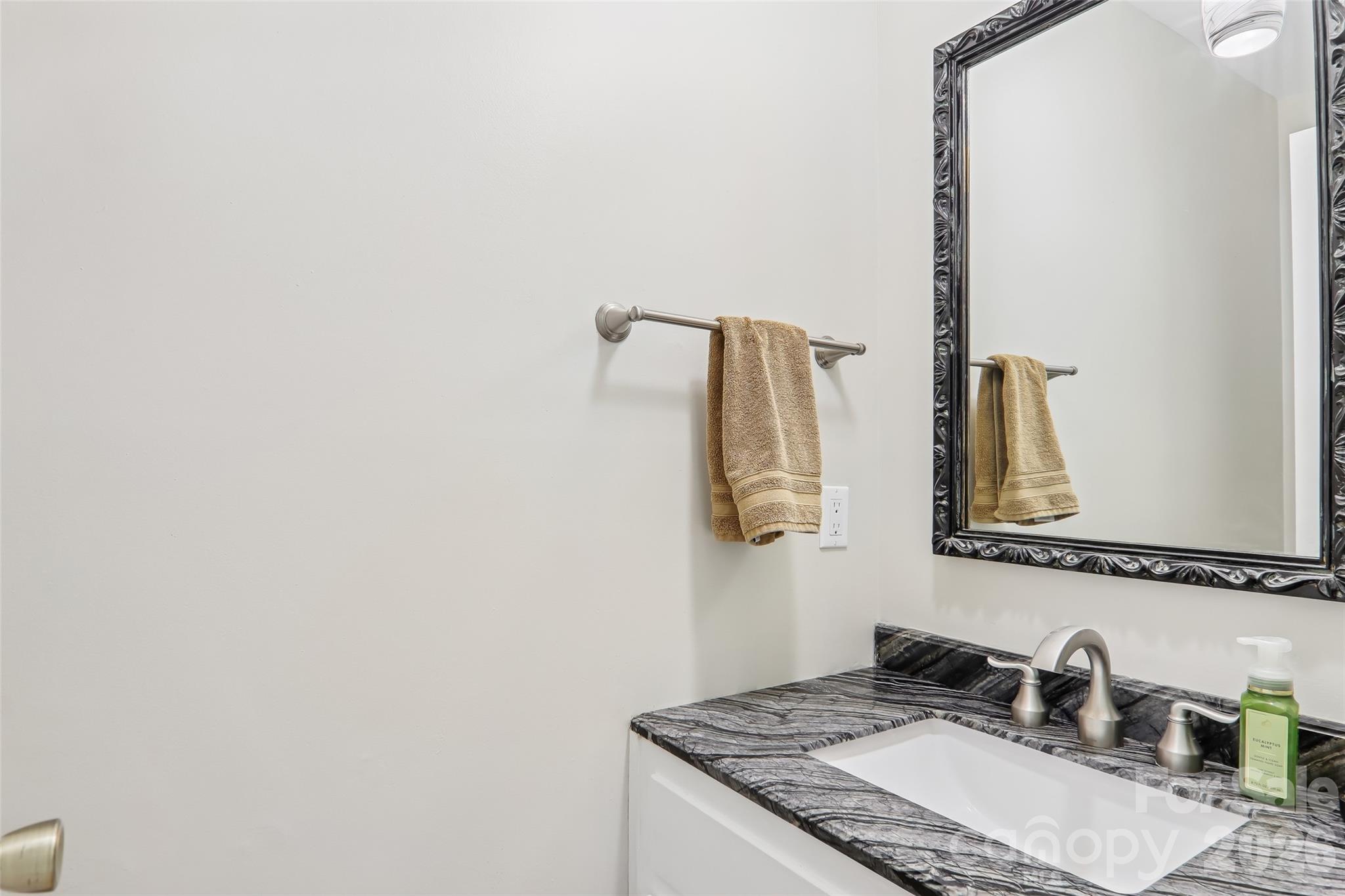 70 Acorn Lane Property Photo 19