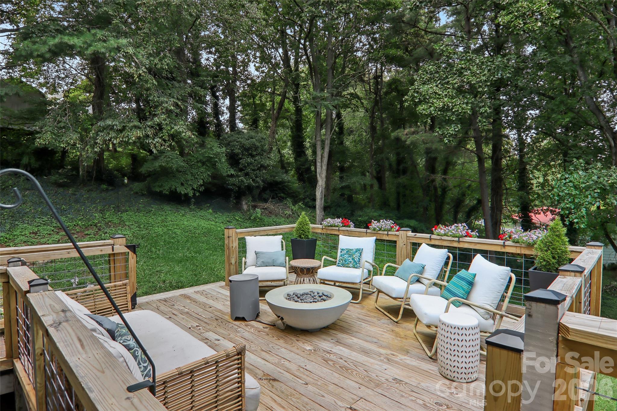 70 Acorn Lane Property Photo 41