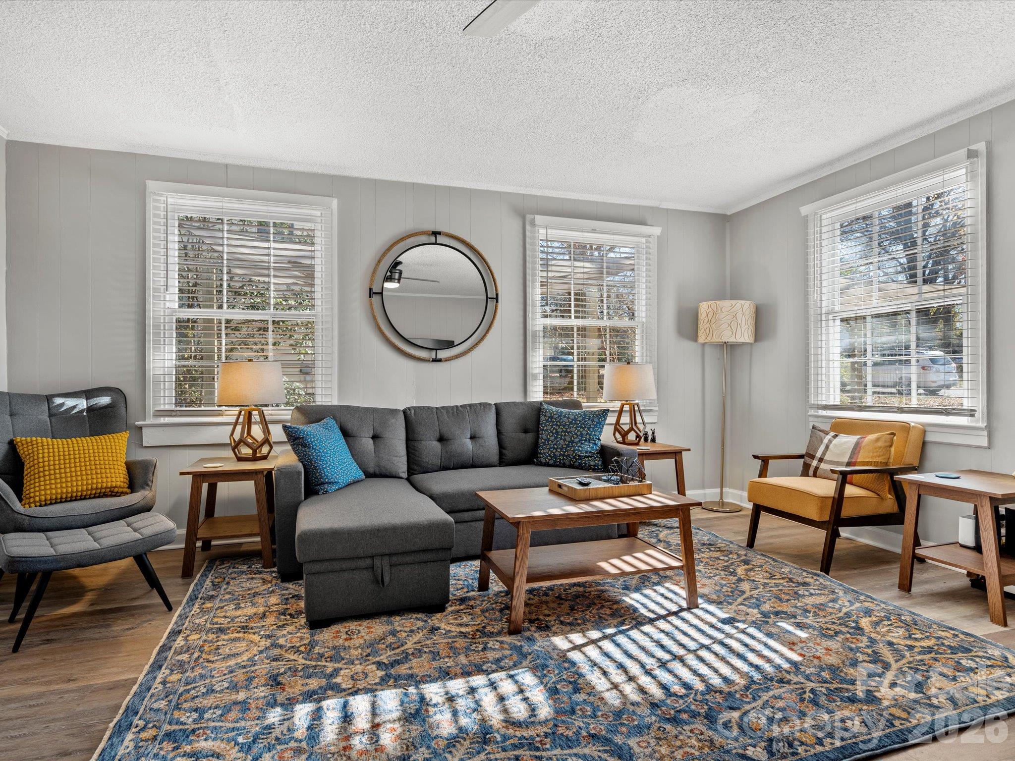 1136 Mona Drive Property Photo 4