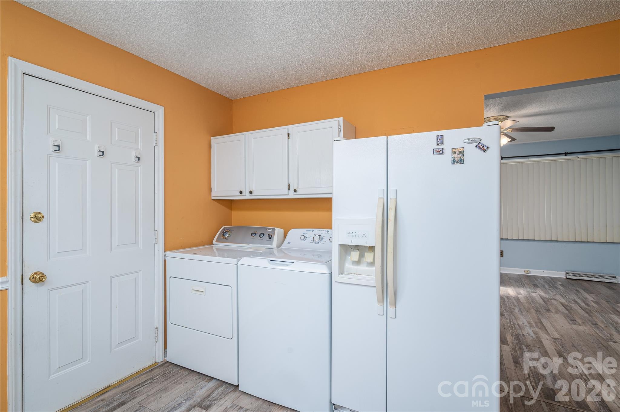 614 W Westview Street Property Photo 14