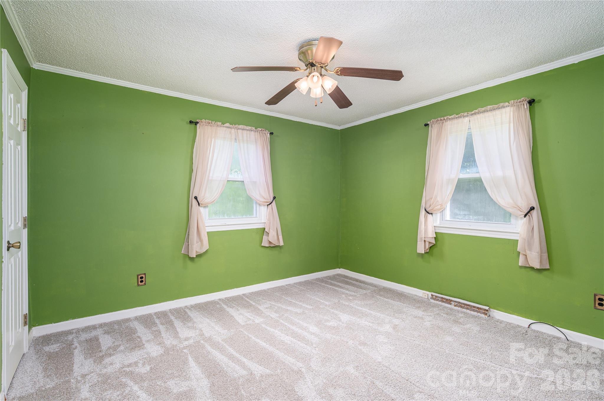 614 W Westview Street Property Photo 22