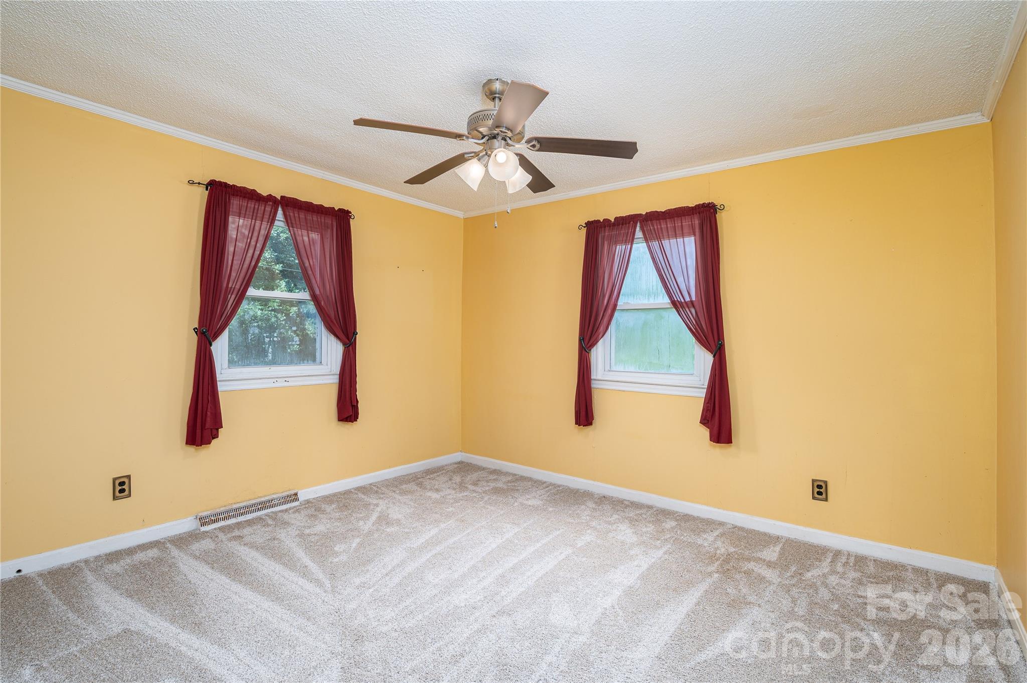 614 W Westview Street Property Photo 25