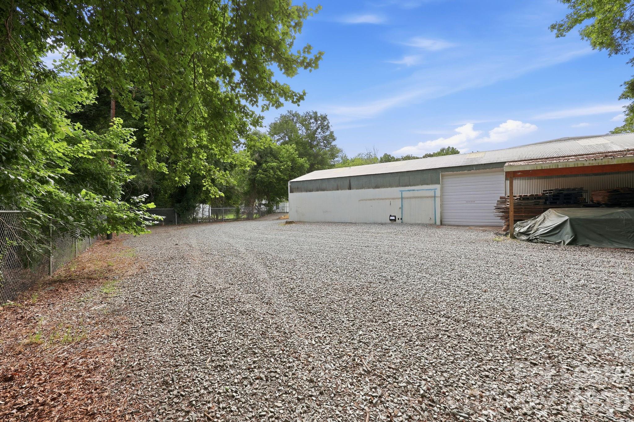 1819 John Moore Road Property Photo 20