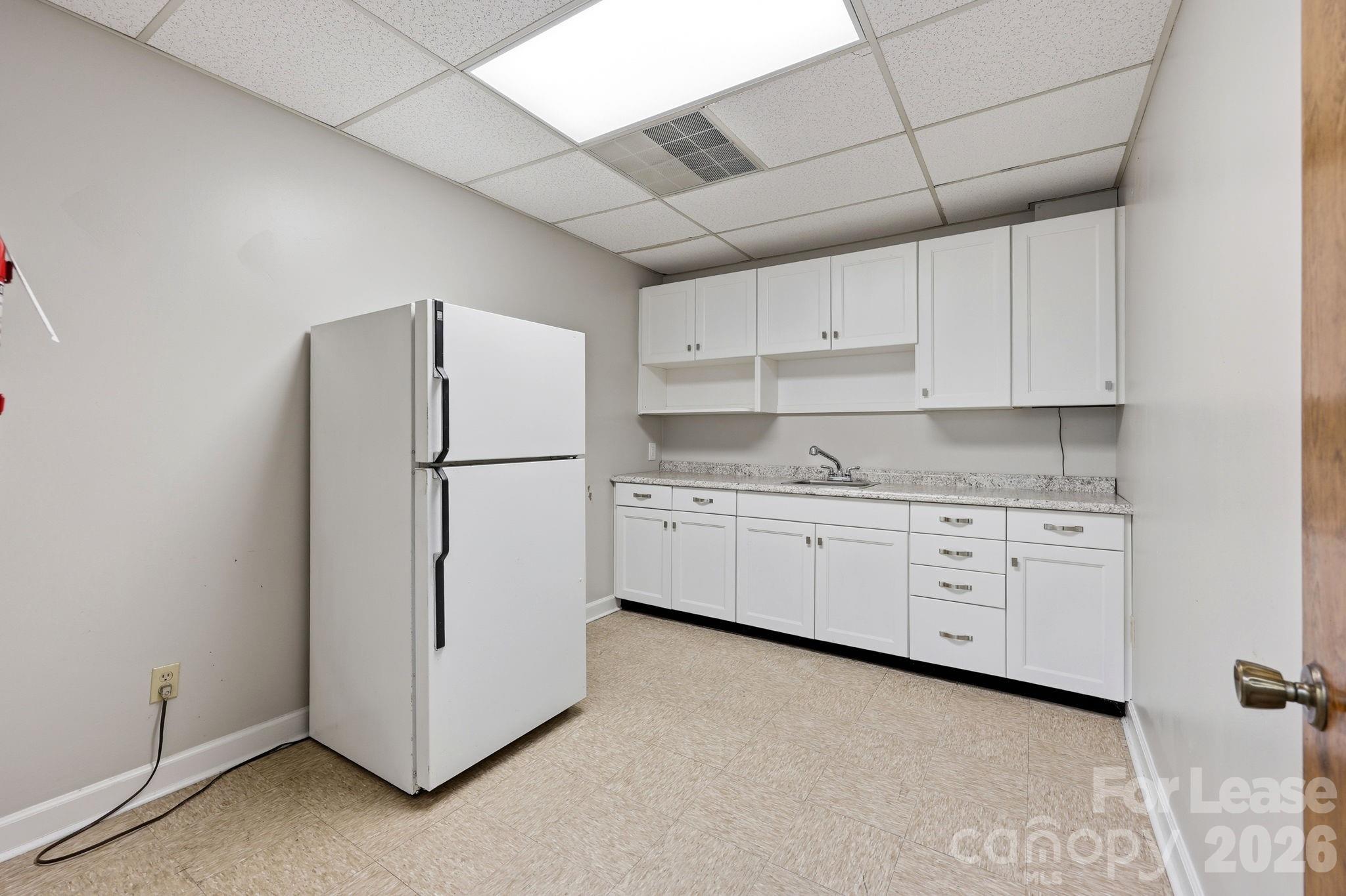 1819 John Moore Road Property Photo 39