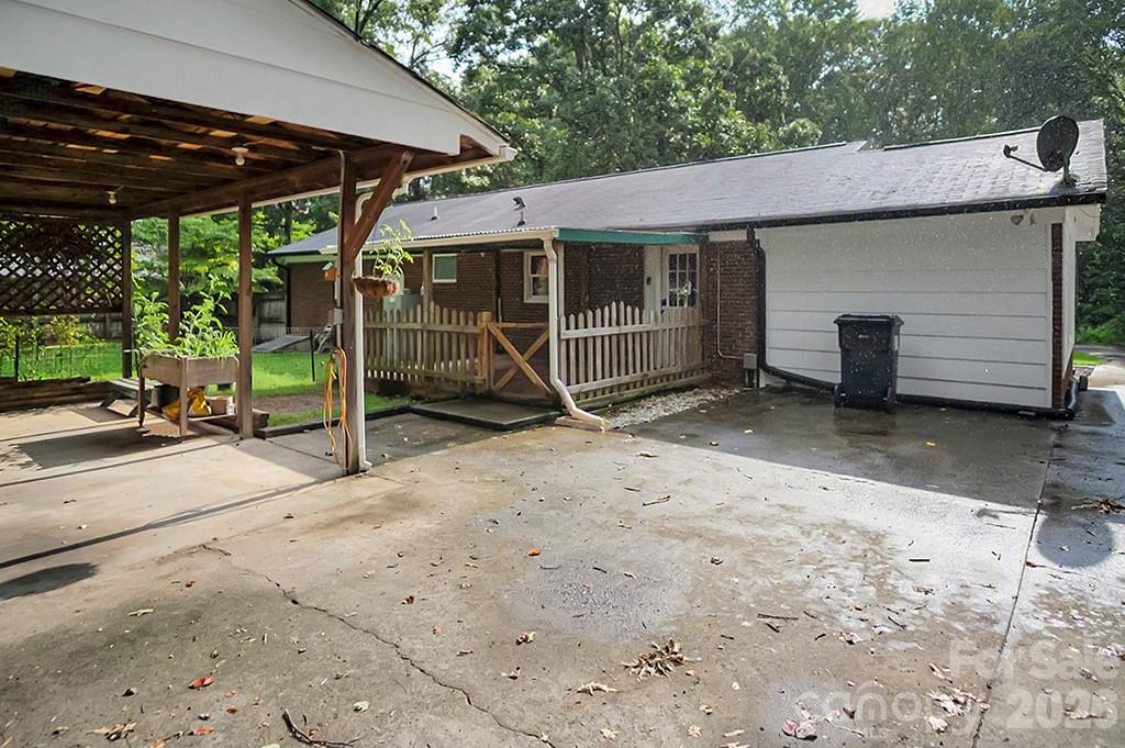 602 Holly Circle Property Photo 29