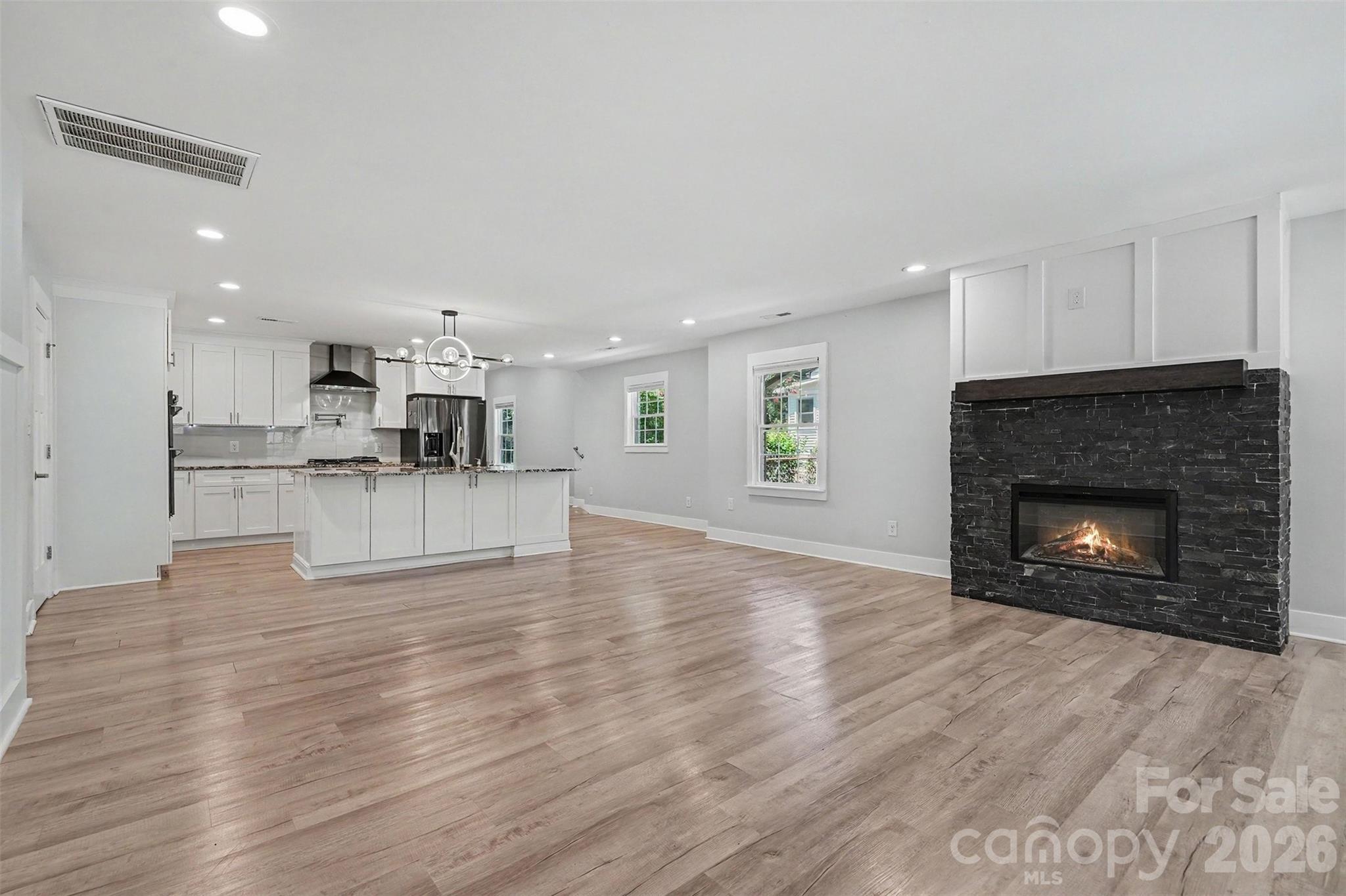 1524 Newcastle Street Property Photo 9