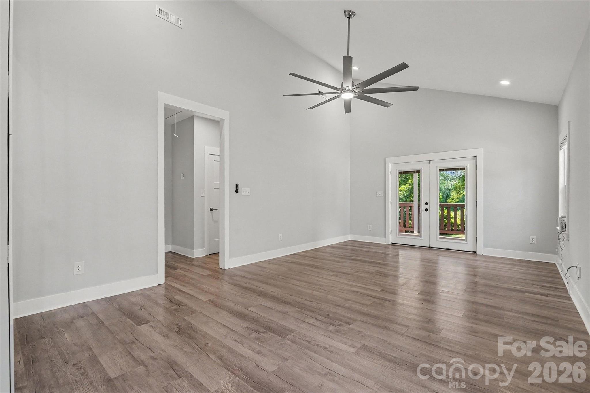 1524 Newcastle Street Property Photo 21