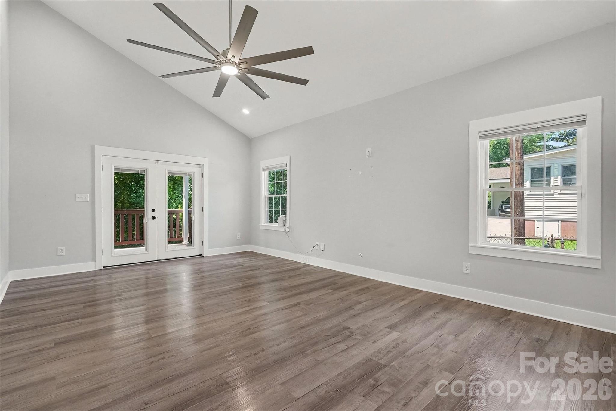 1524 Newcastle Street Property Photo 22