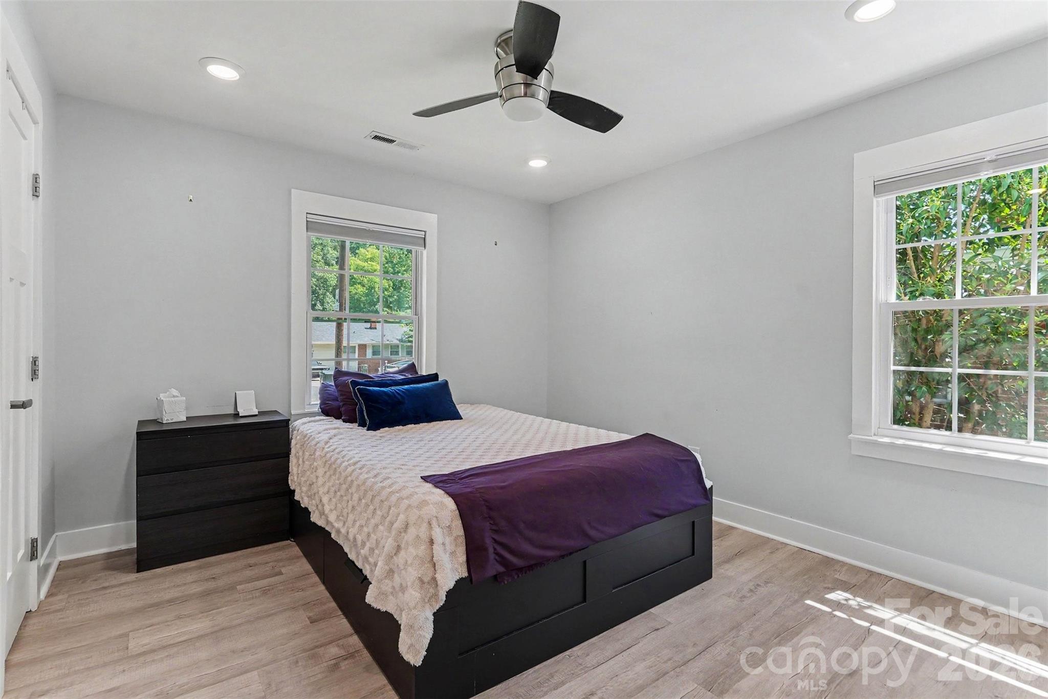 1524 Newcastle Street Property Photo 24